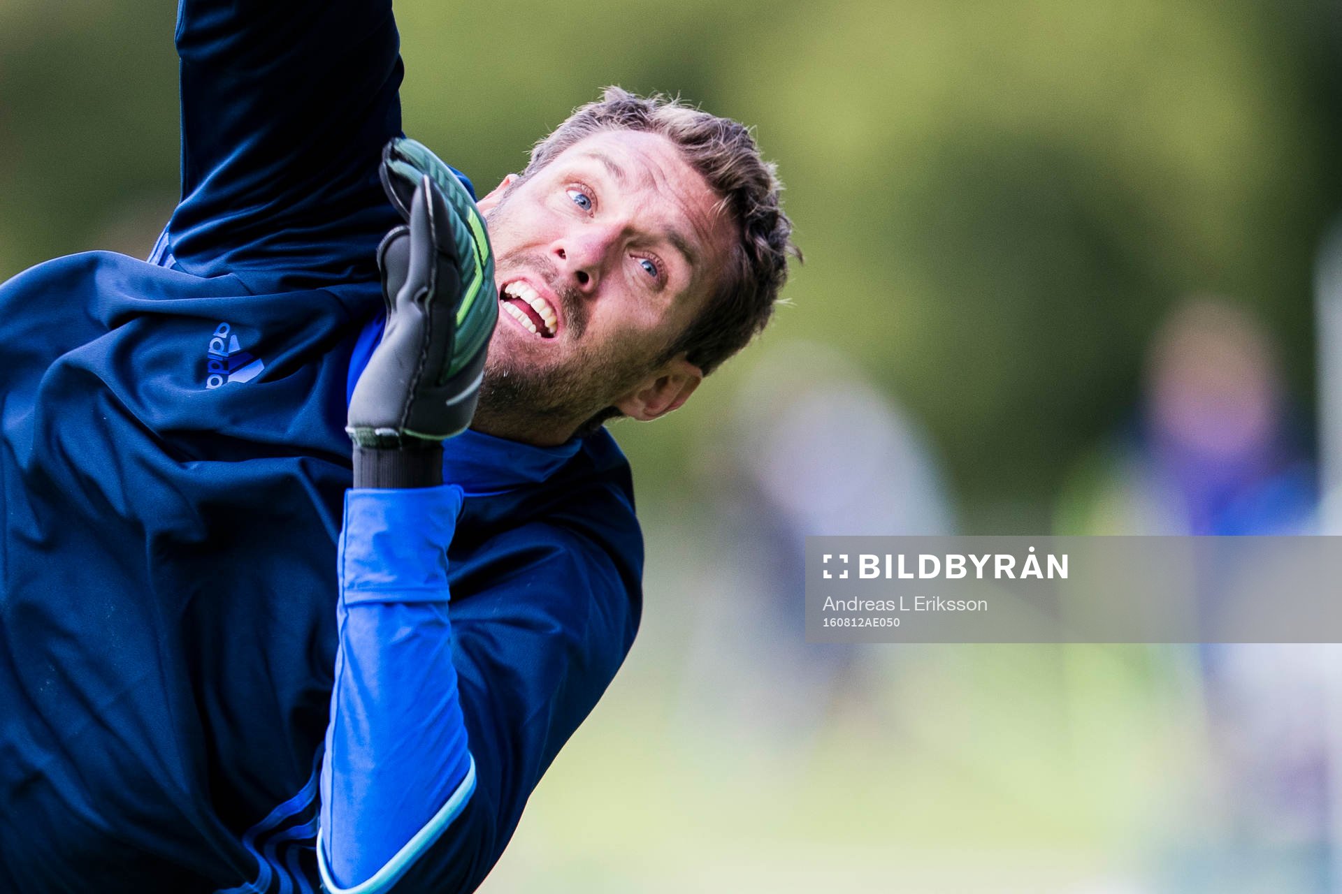 Djurgårdens målvakt Andreas Isaksson under en fotbollsträning med Djurgården den 12 augusti 2016 i Stockholm. 