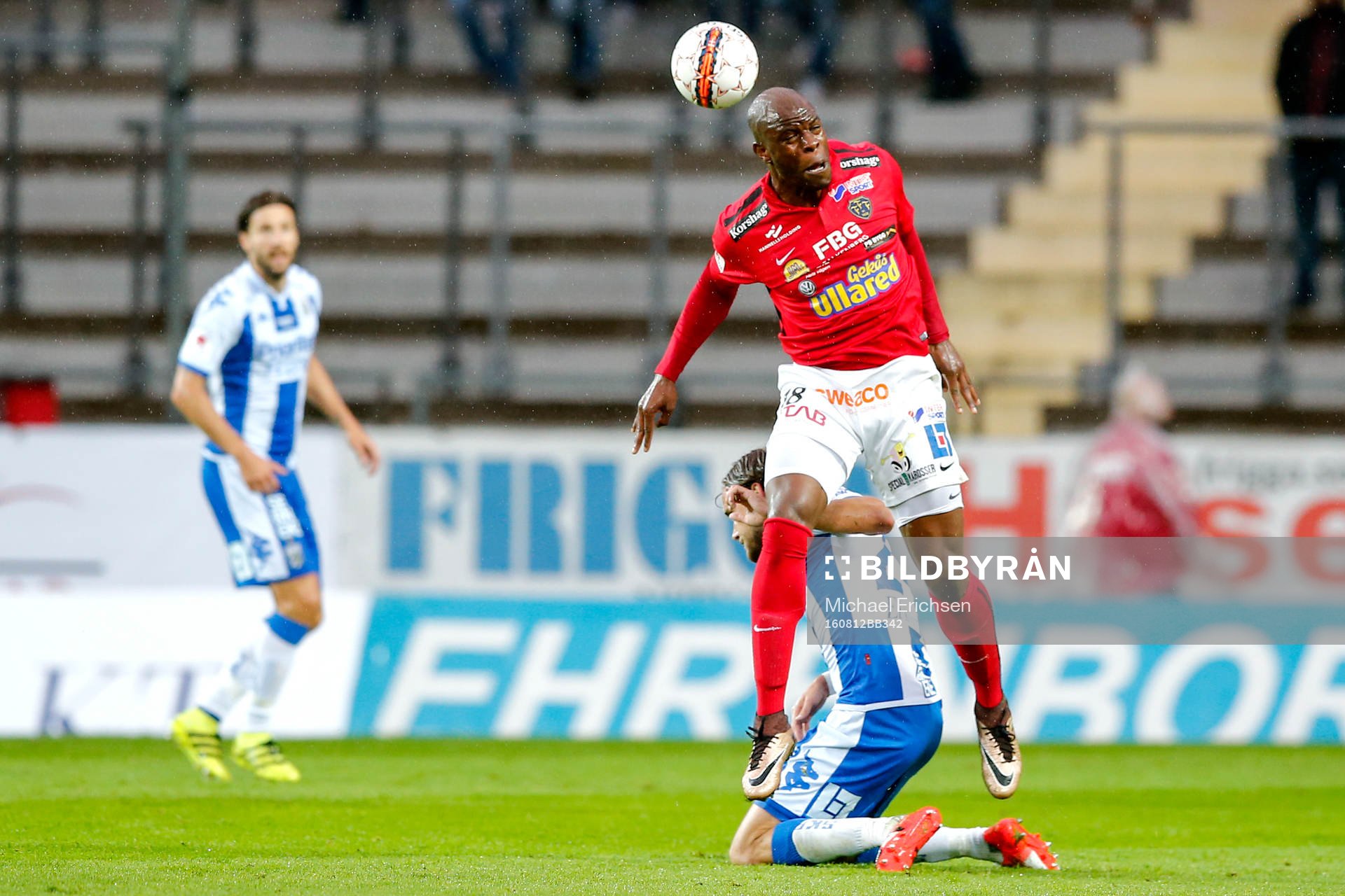 Falkenbergs Hakeem Araba och IFK Göteborgs Tom Pettersson