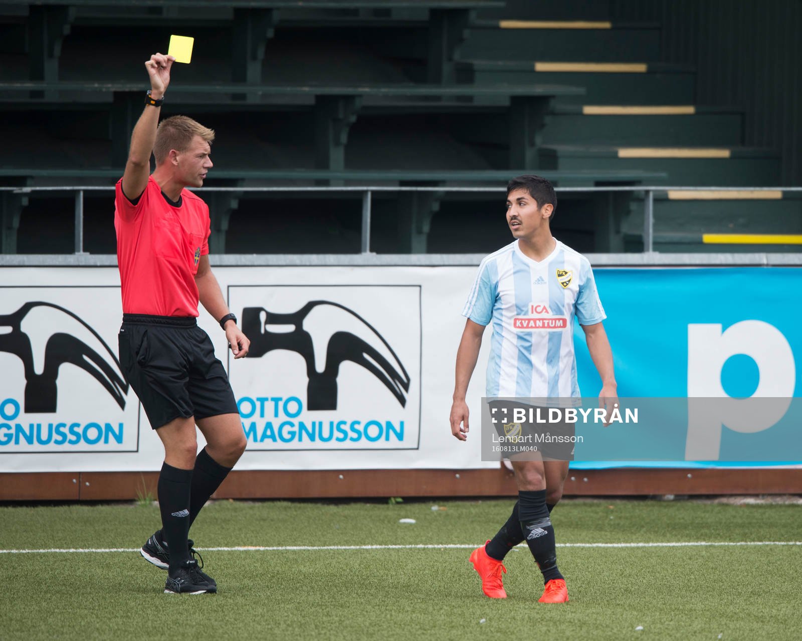IFK Hässleholms Diego Delgado varnas i matchen i division