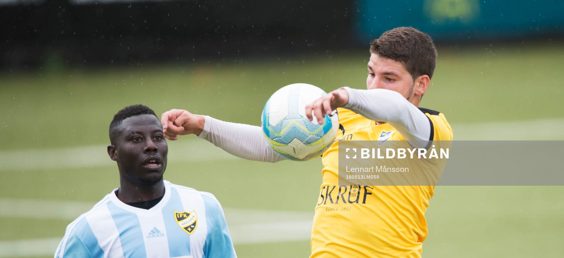 Nedtagning på bröstet  i matchen i division 2 mellan IFK