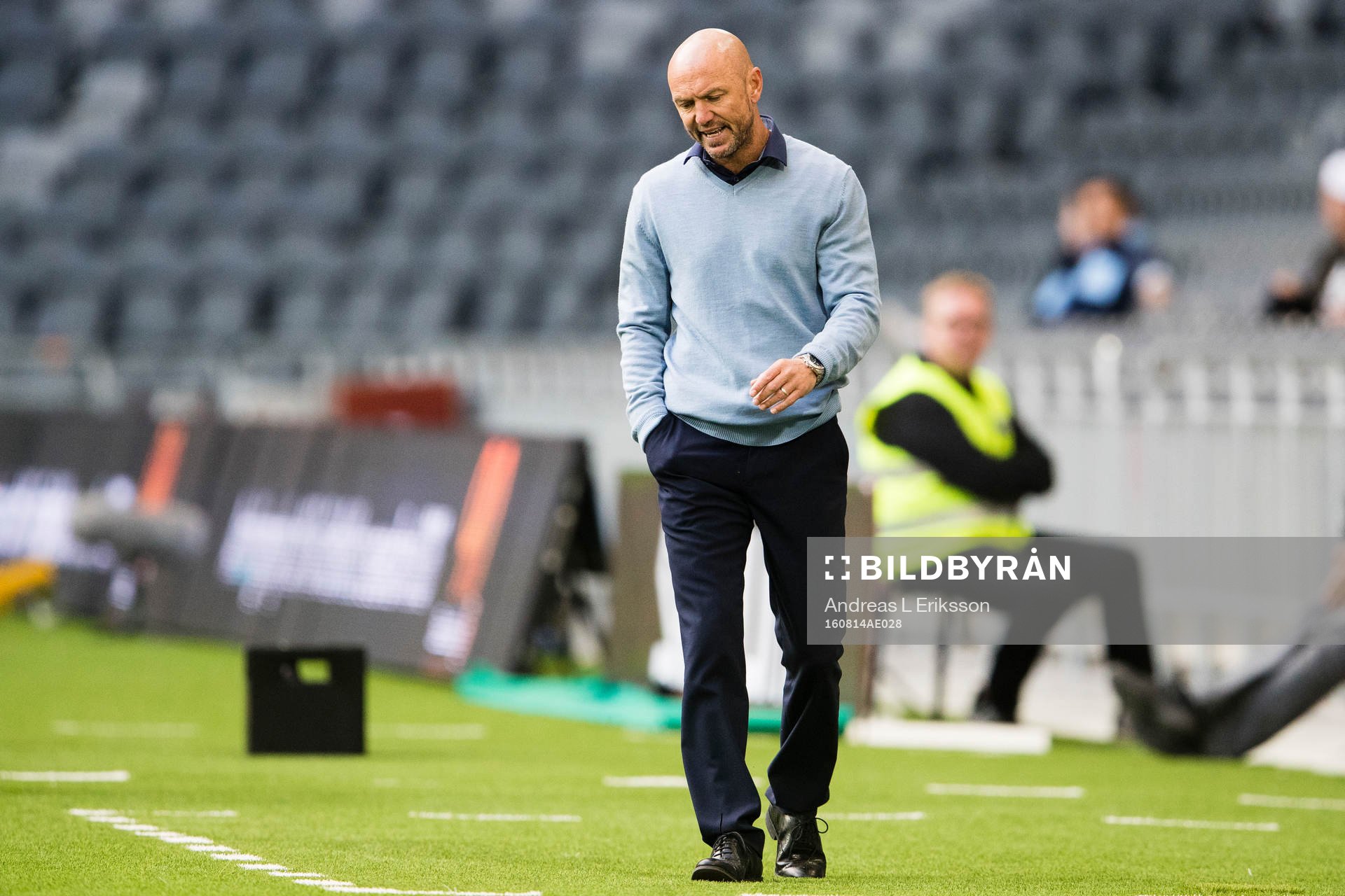 Djurgårdens tränare Mark Dempsey under fotbollsmatchen i Allsvenskan mellan Djurgården och Elfsborg den 14 augusti 2016 i Stockholm.