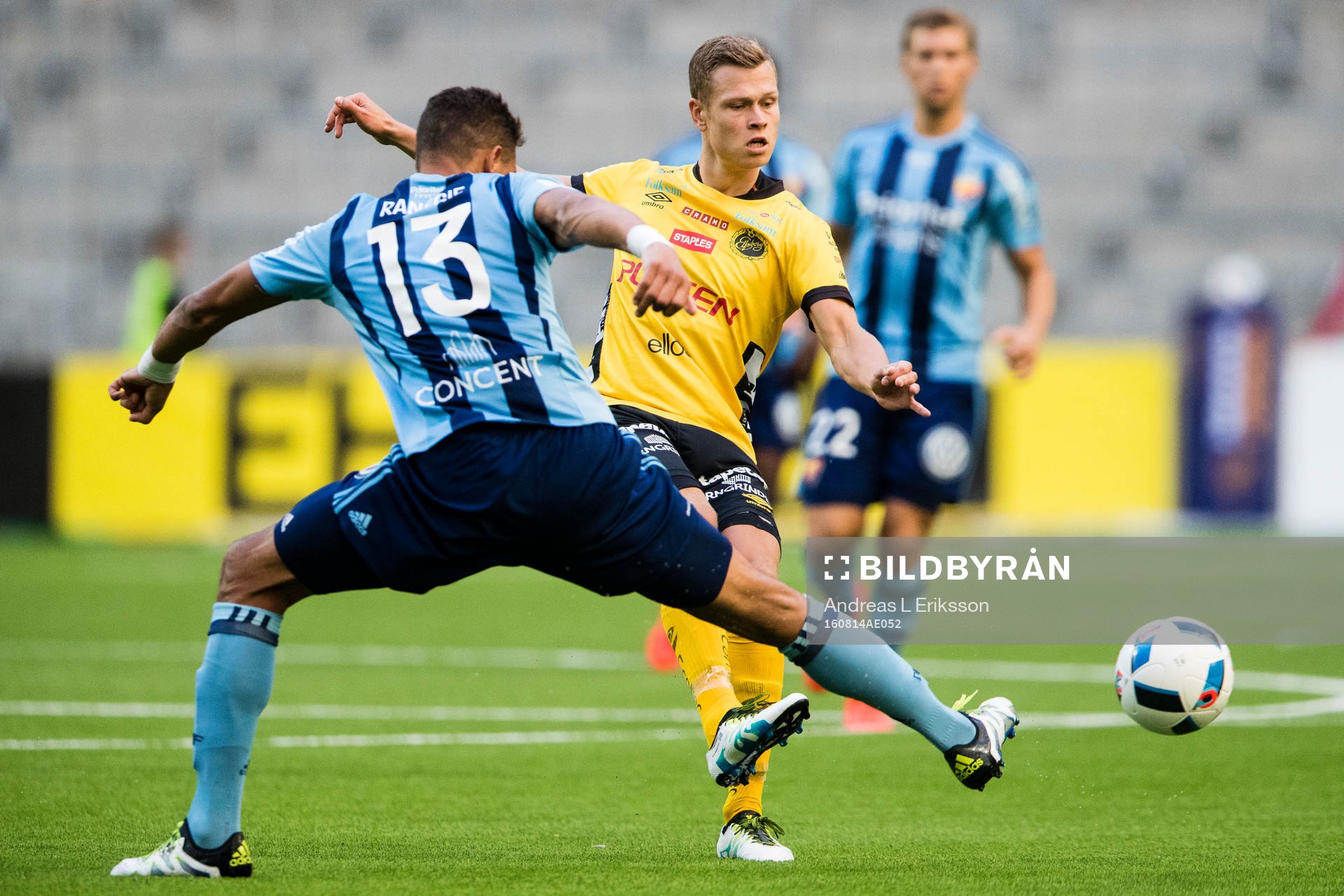 Djurgårdens Mathias Ranegie och Elfsborgs Viktor Claesson