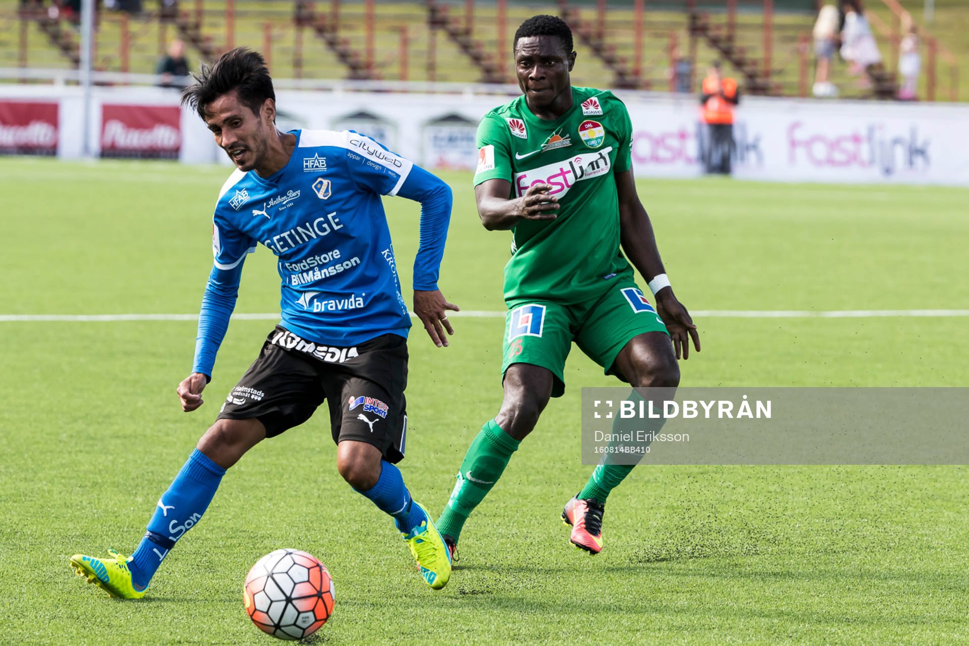 Halmstads Antonio Rojas och Dalkurds Imed Louati  i