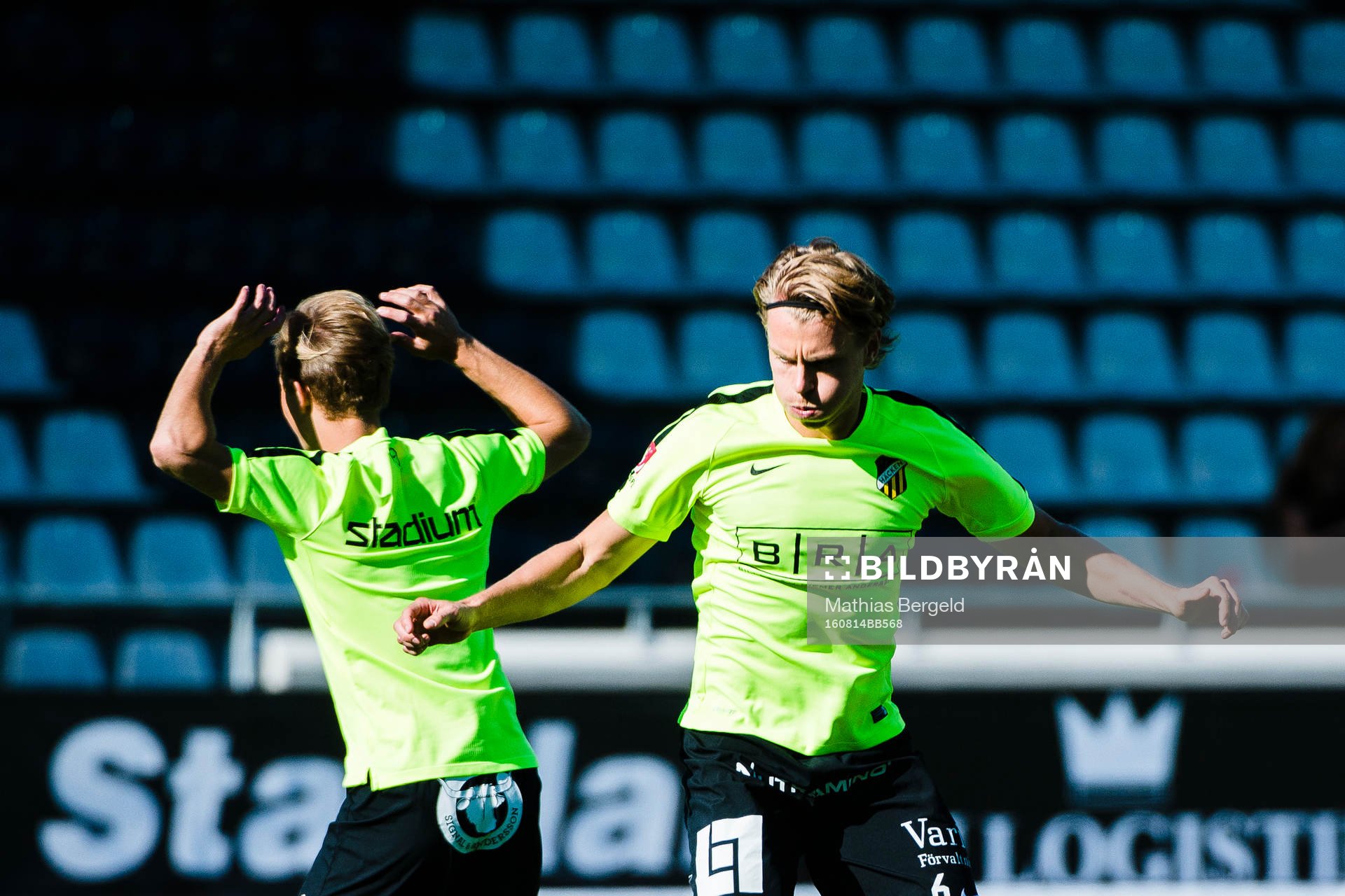 Häckens Rasmus Schuller värmer upp
