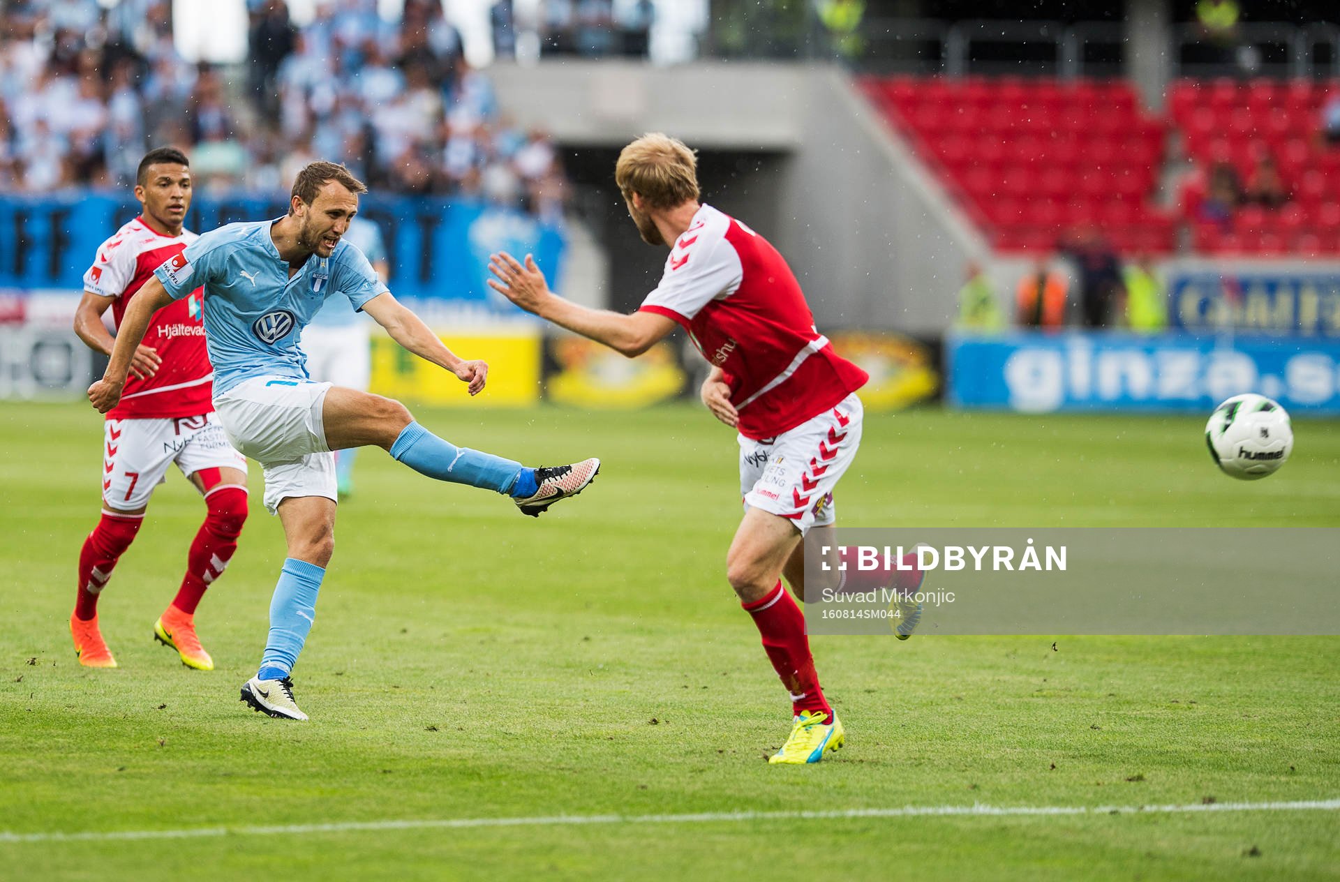Malmö FFs Magnus Wolff Eikrem och Kalmars Ismael Silva