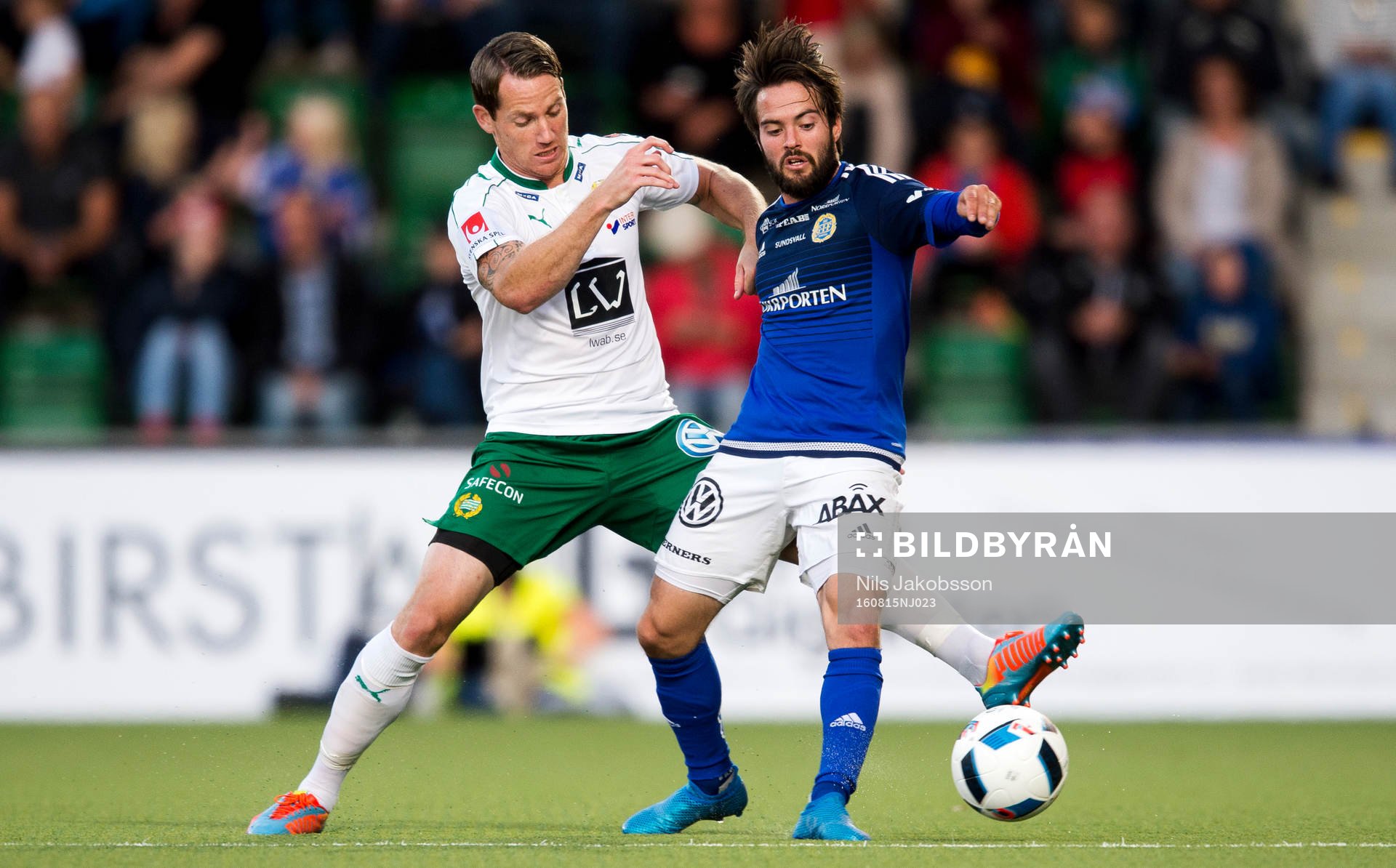 Hammarbys Johan Persson och Sundsvalls Robbin Sellin