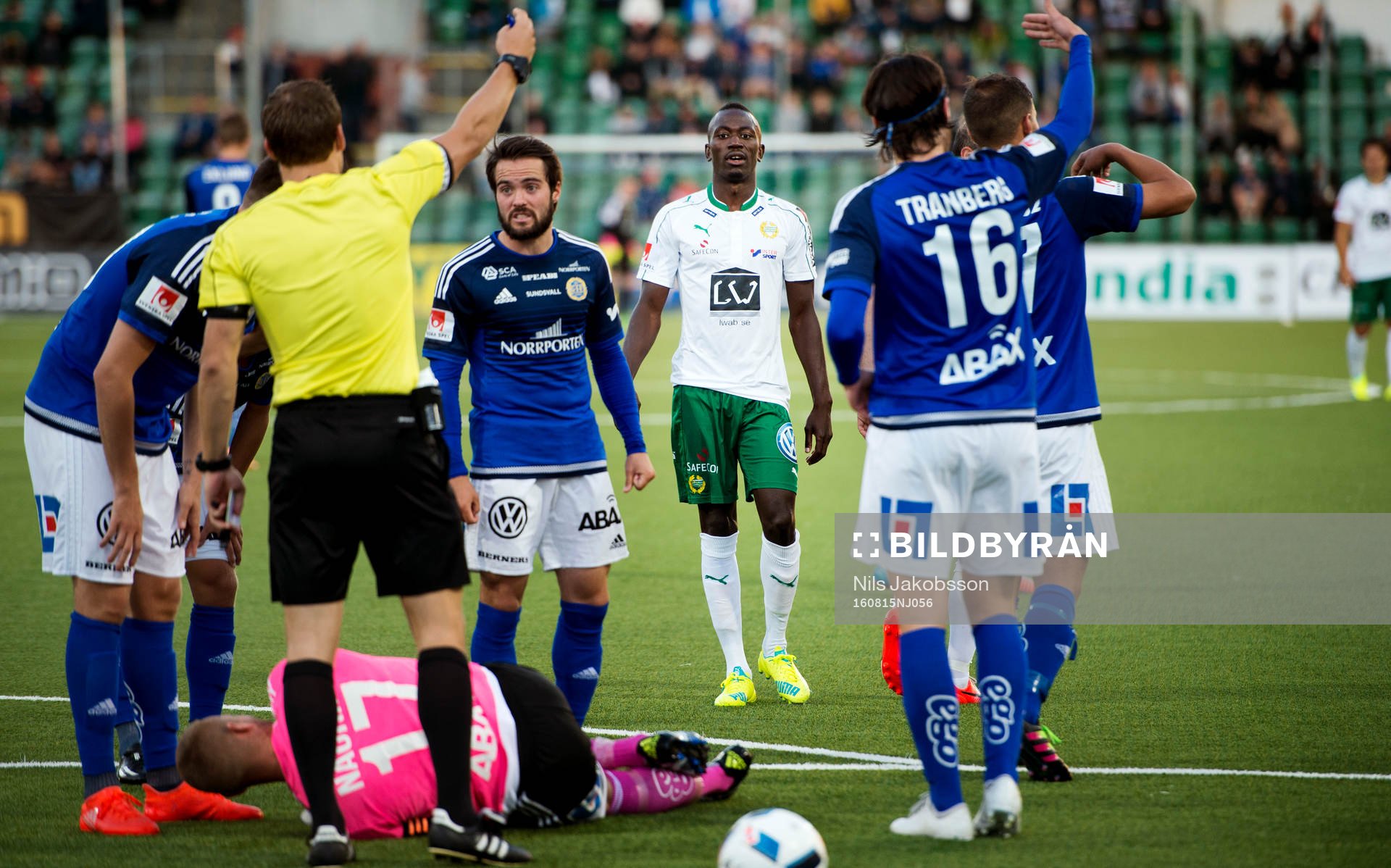 Hammarbys Pa Amat Dibba backar bakåt