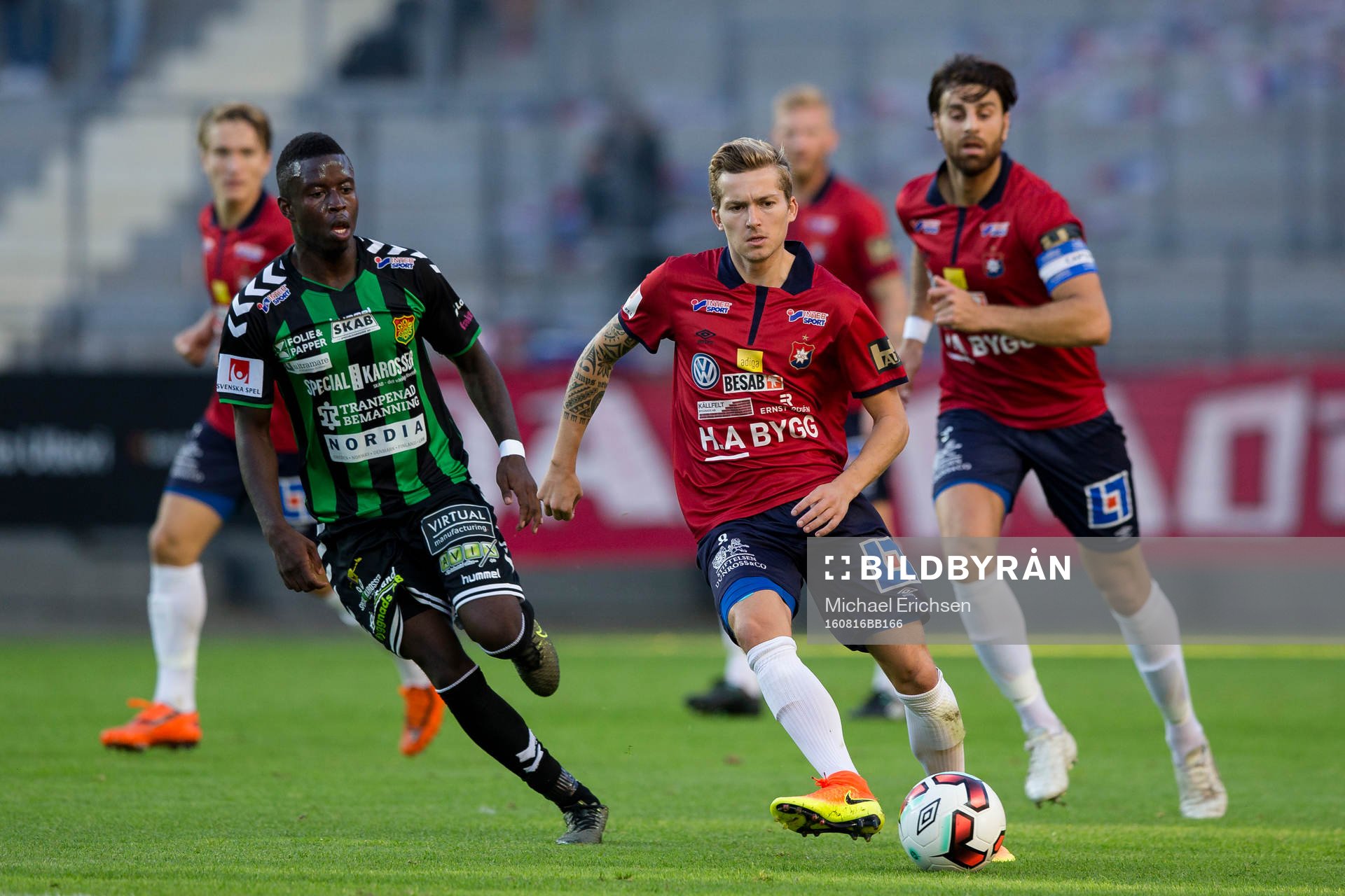 Örgrytes Andreas Östling före GAIS Kieron Cadogan