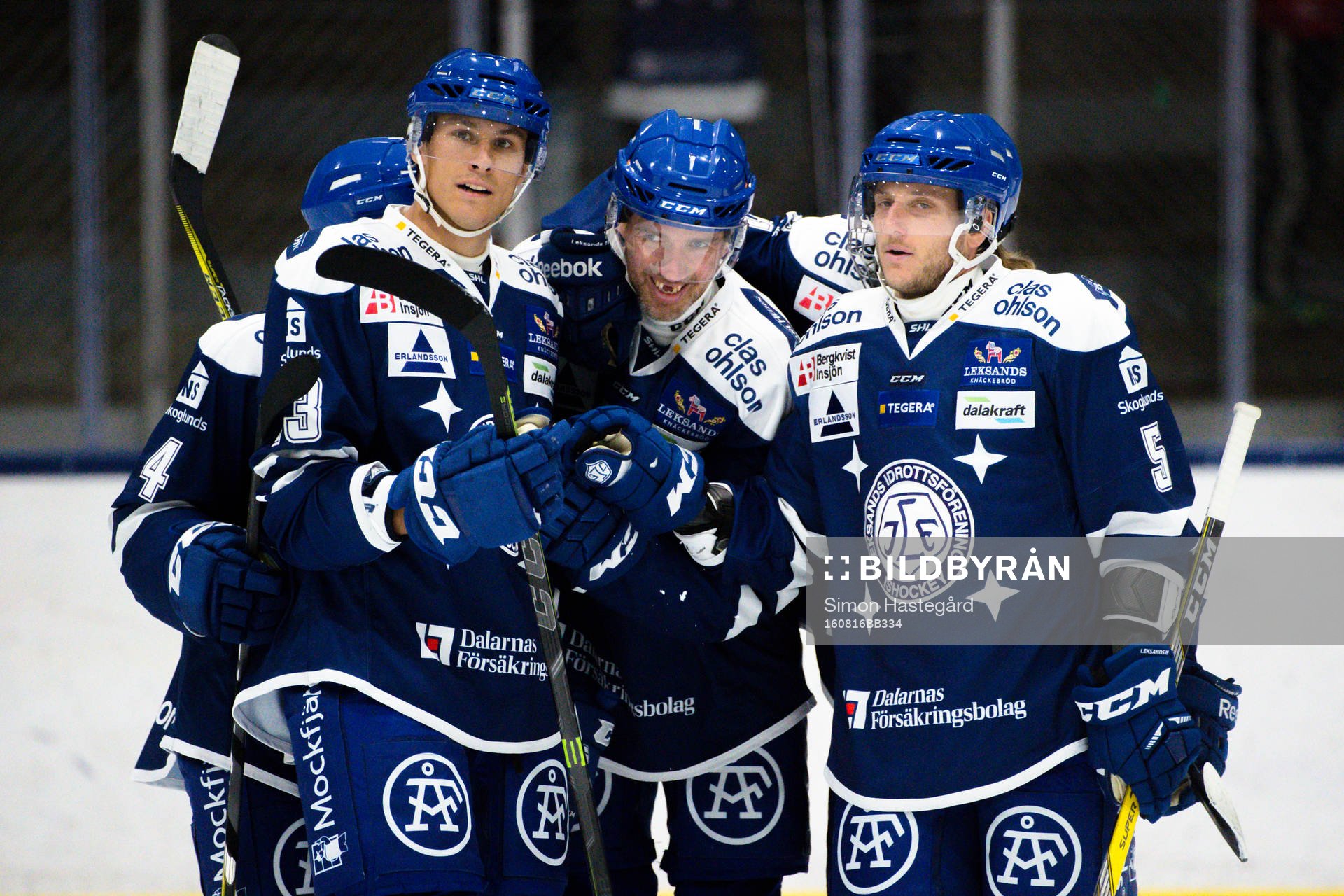 Leksands Tommi Paakkolanvaara jublar