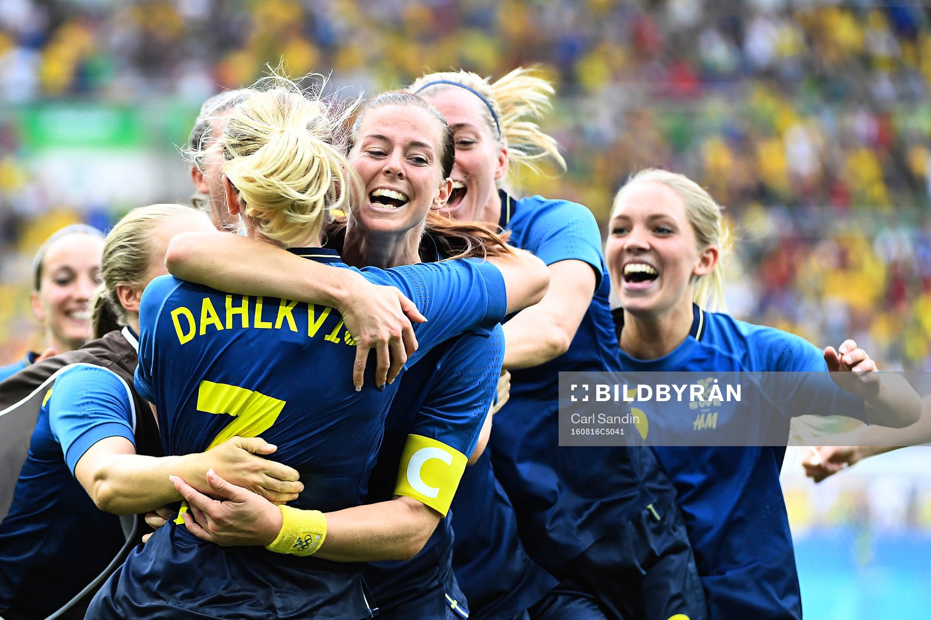 Sveriges Lotta Schelin kramar om Lisa Dahlkvist i