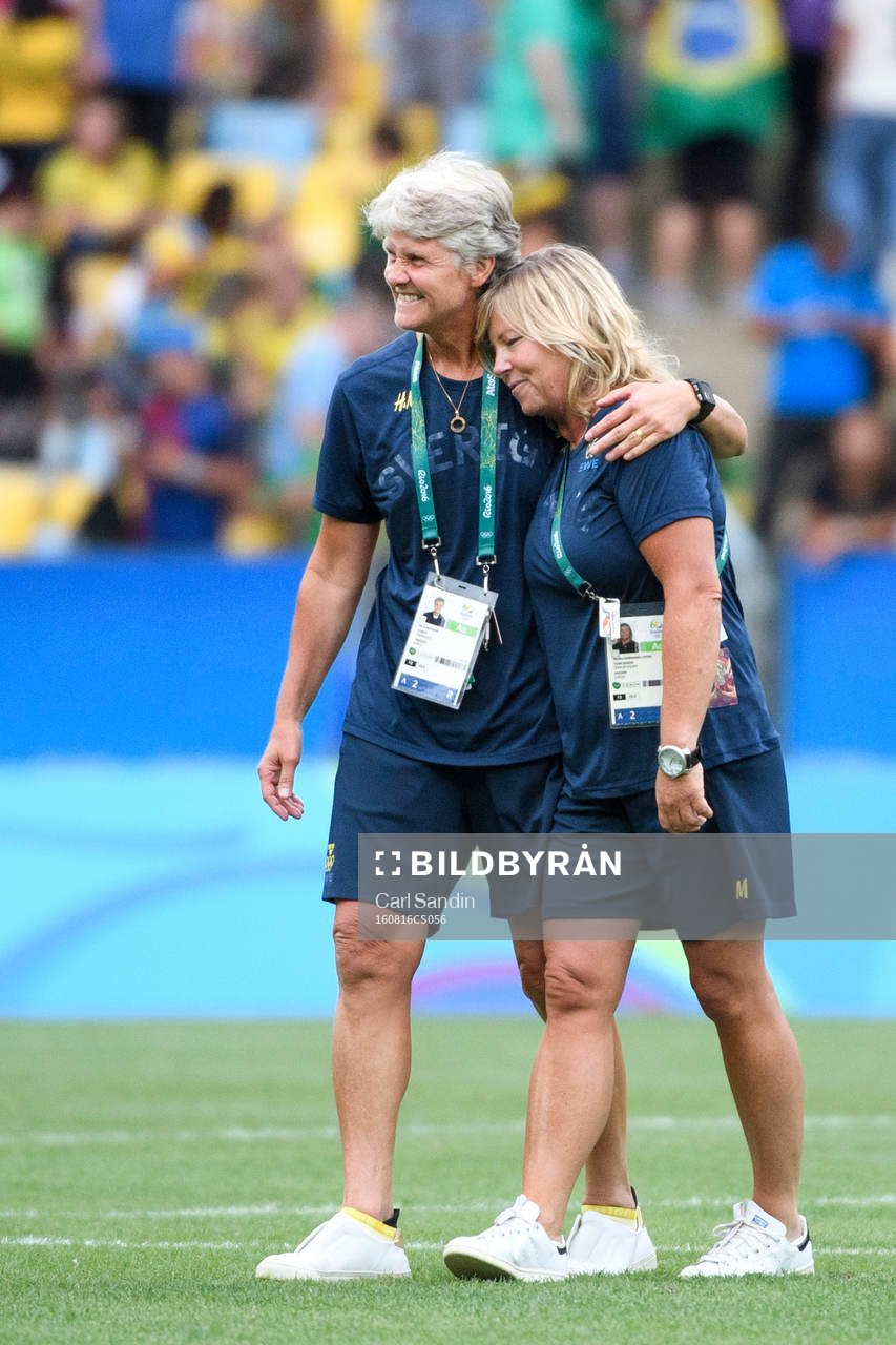 Sveriges förbundskapten Pia Sundhage och landslagschef