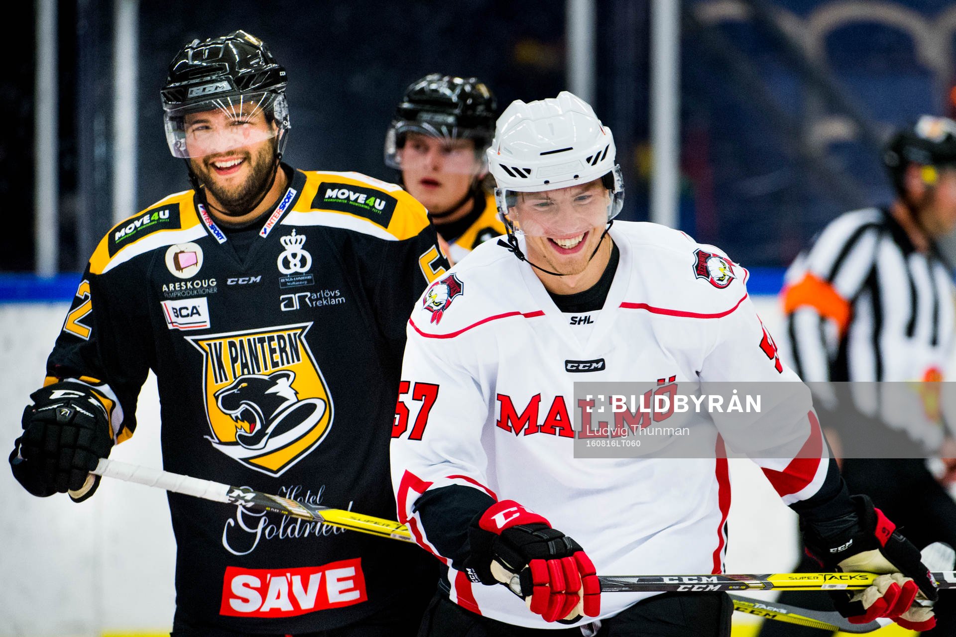 Panterns Johan Molldén och Malmö Redhawks Johan Ivarsson