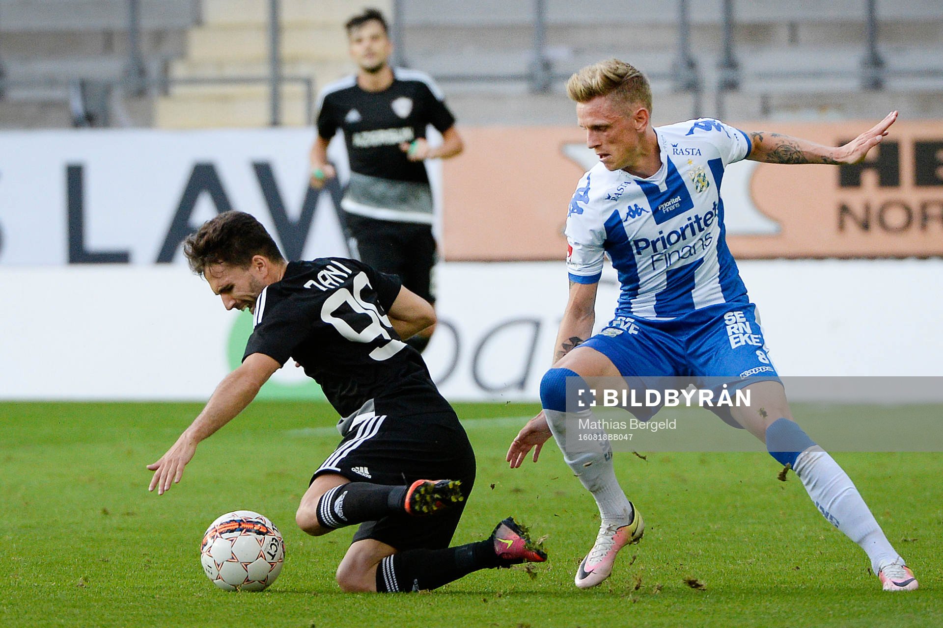 Qarabags Dani Quintana och IFK Göteborgs Sören Rieks