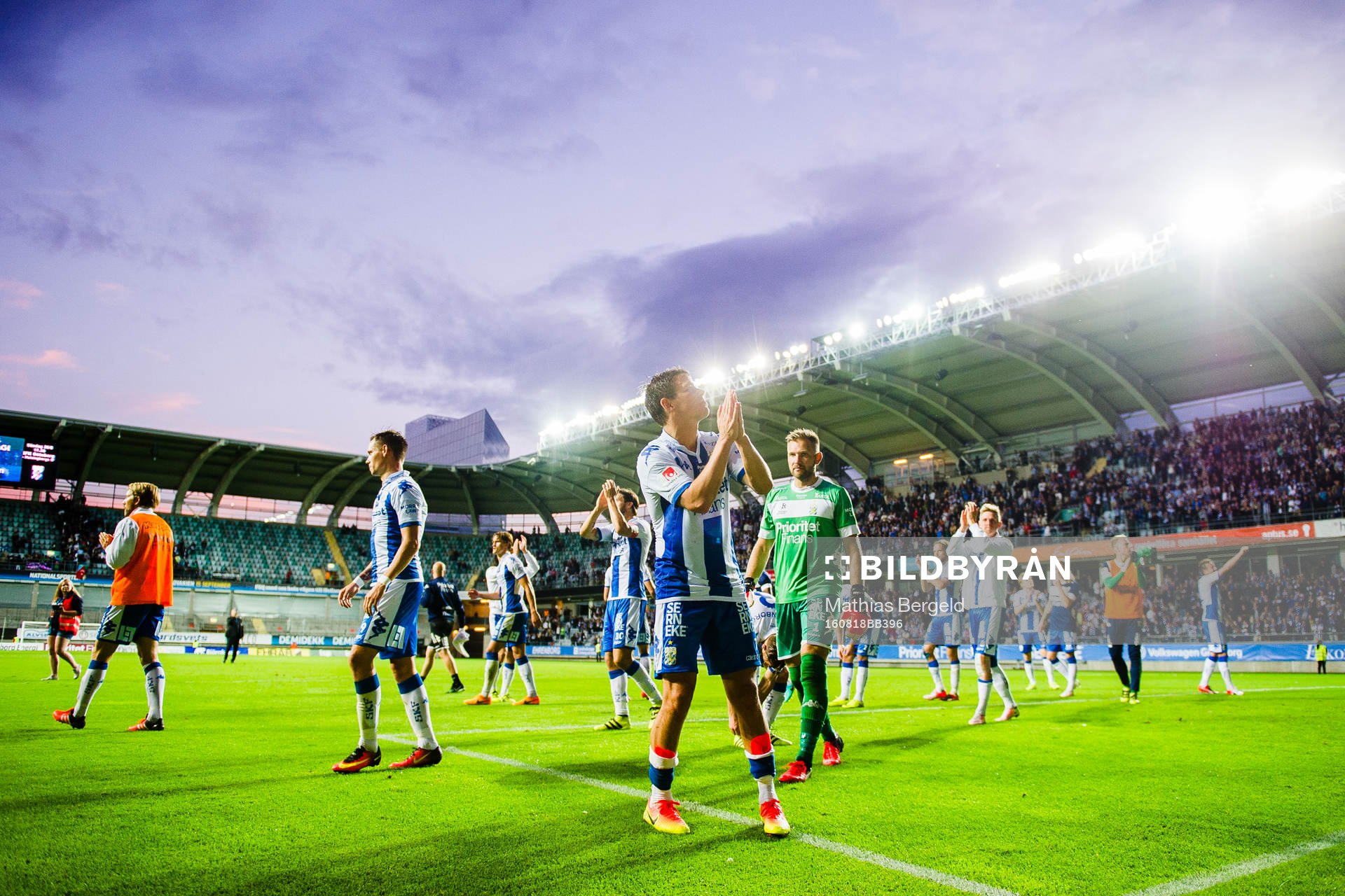 IFK Göteborgs Mads Albeck tackar publiken
