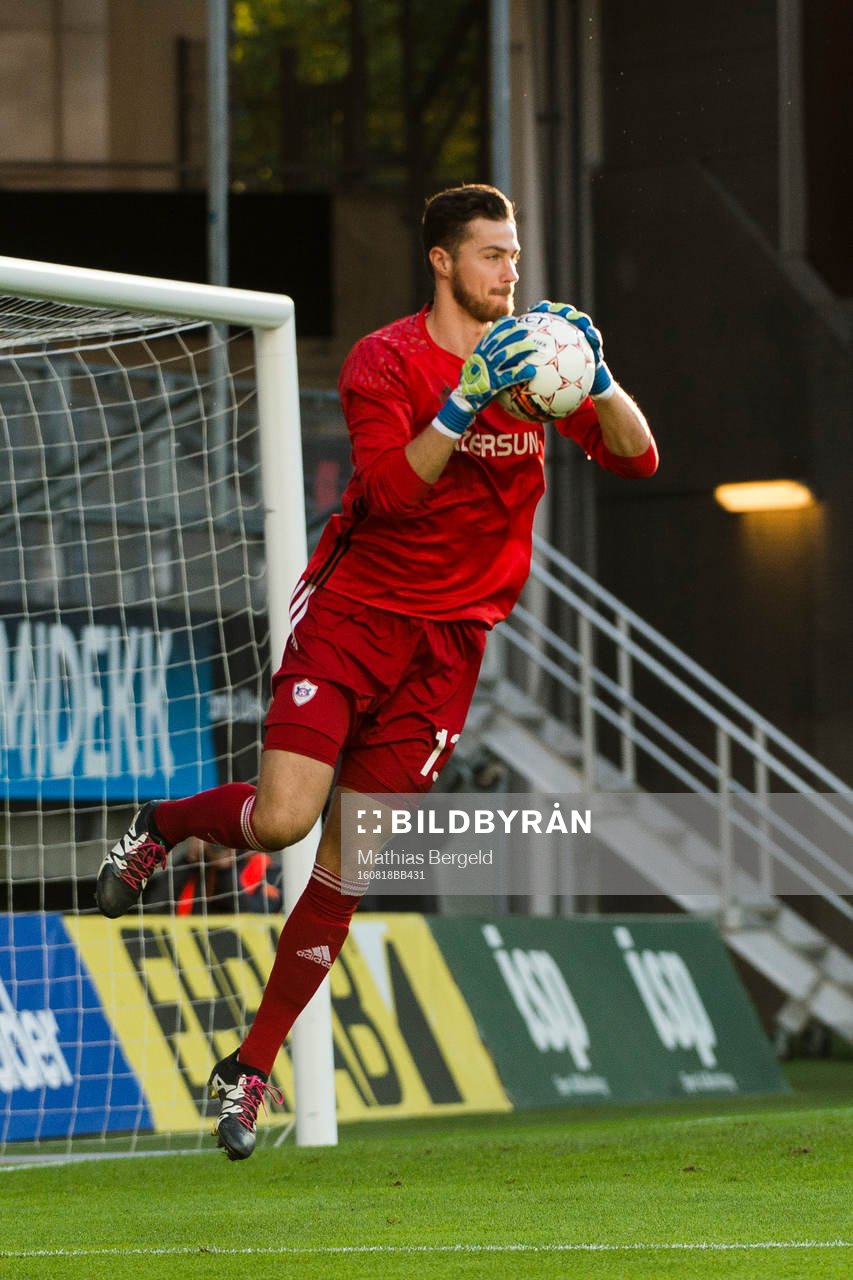 Qarabags målvakt Ibrahim Sehic