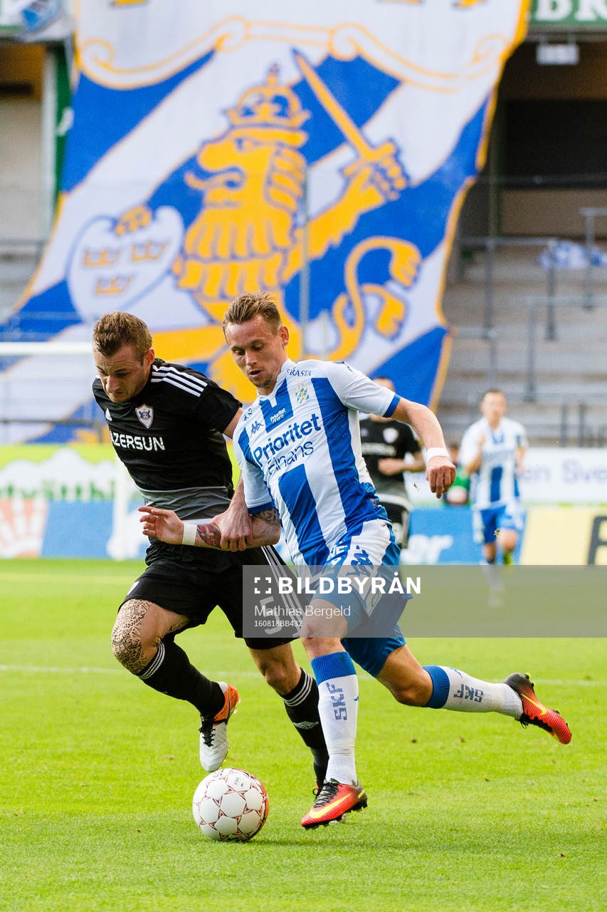 Qarabags Maksim Medvedev och IFK Göteborgs Jakob Ankersen
