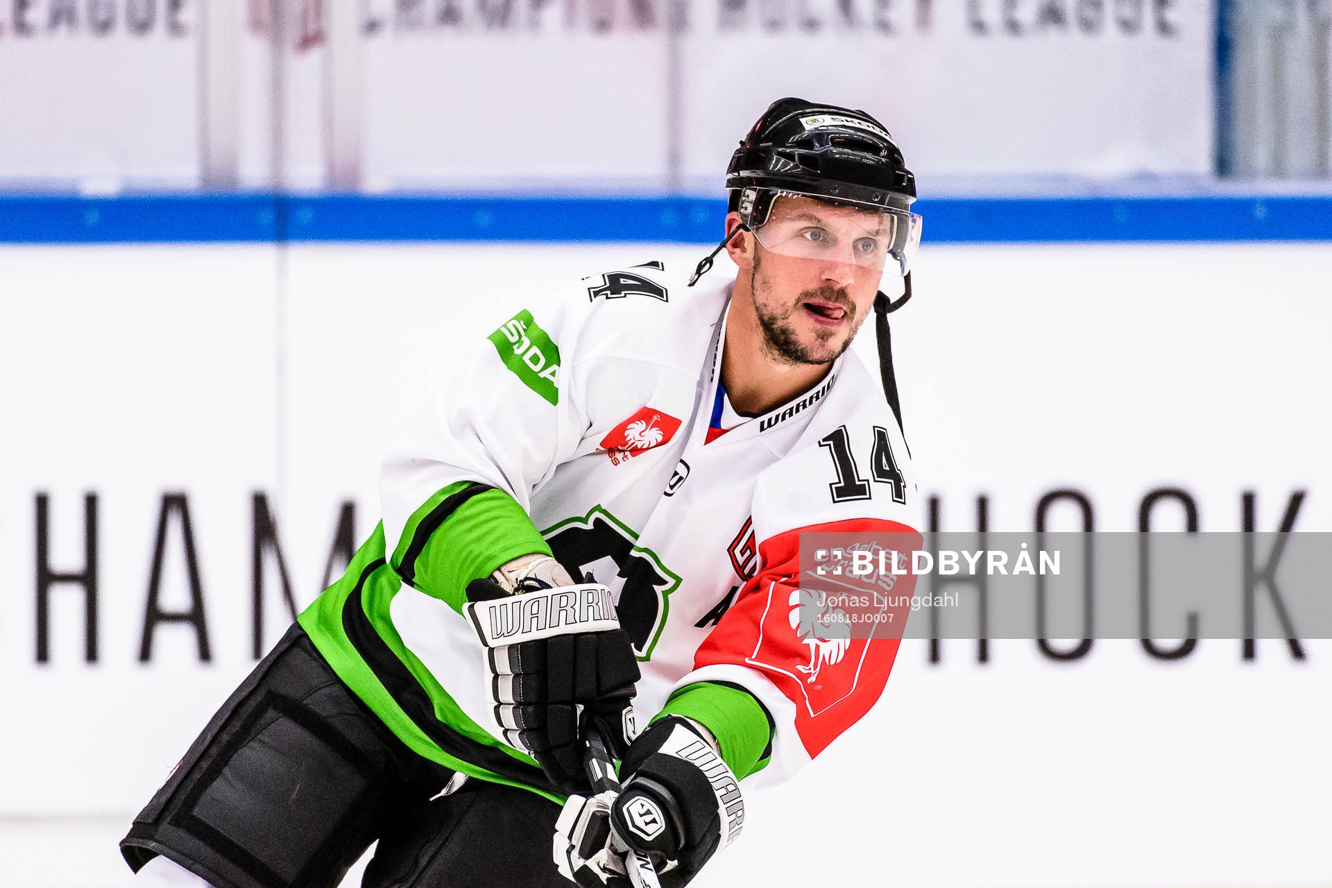 Mlada Boleslavs Petr Vampola värmer upp