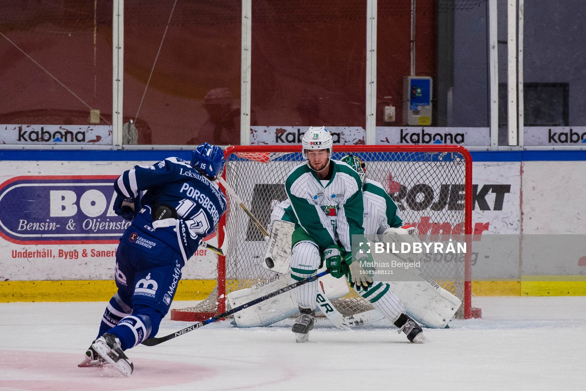 Leksands Johan Porsberger gör 1-0 bakom Cade Fairchild och