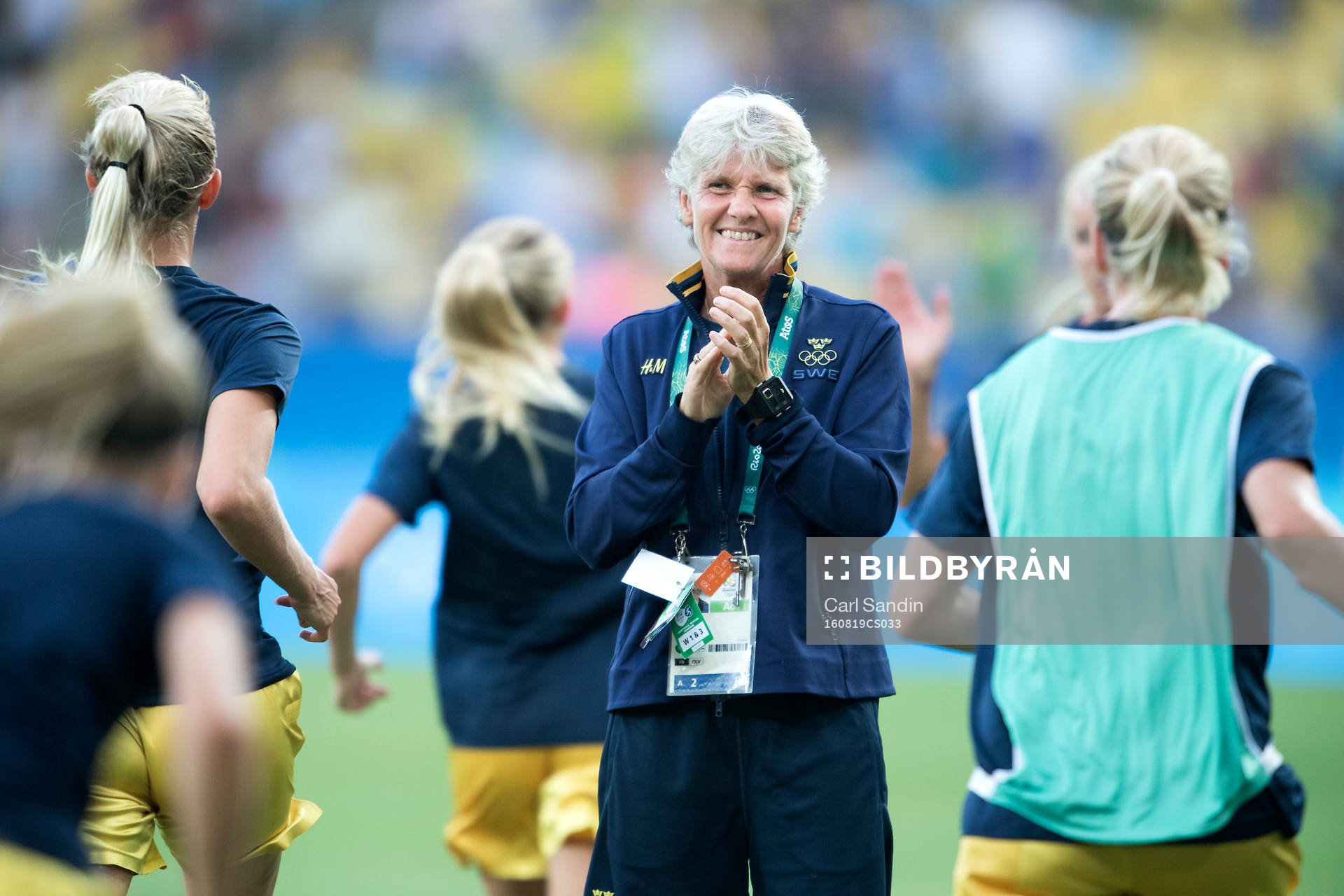 Sveriges förbundskapten Pia Sundhage innan fotbollsfinalen mellan Sverige och Tyskland den 19 augusti 2016 under OS i Rio de Janeiro.