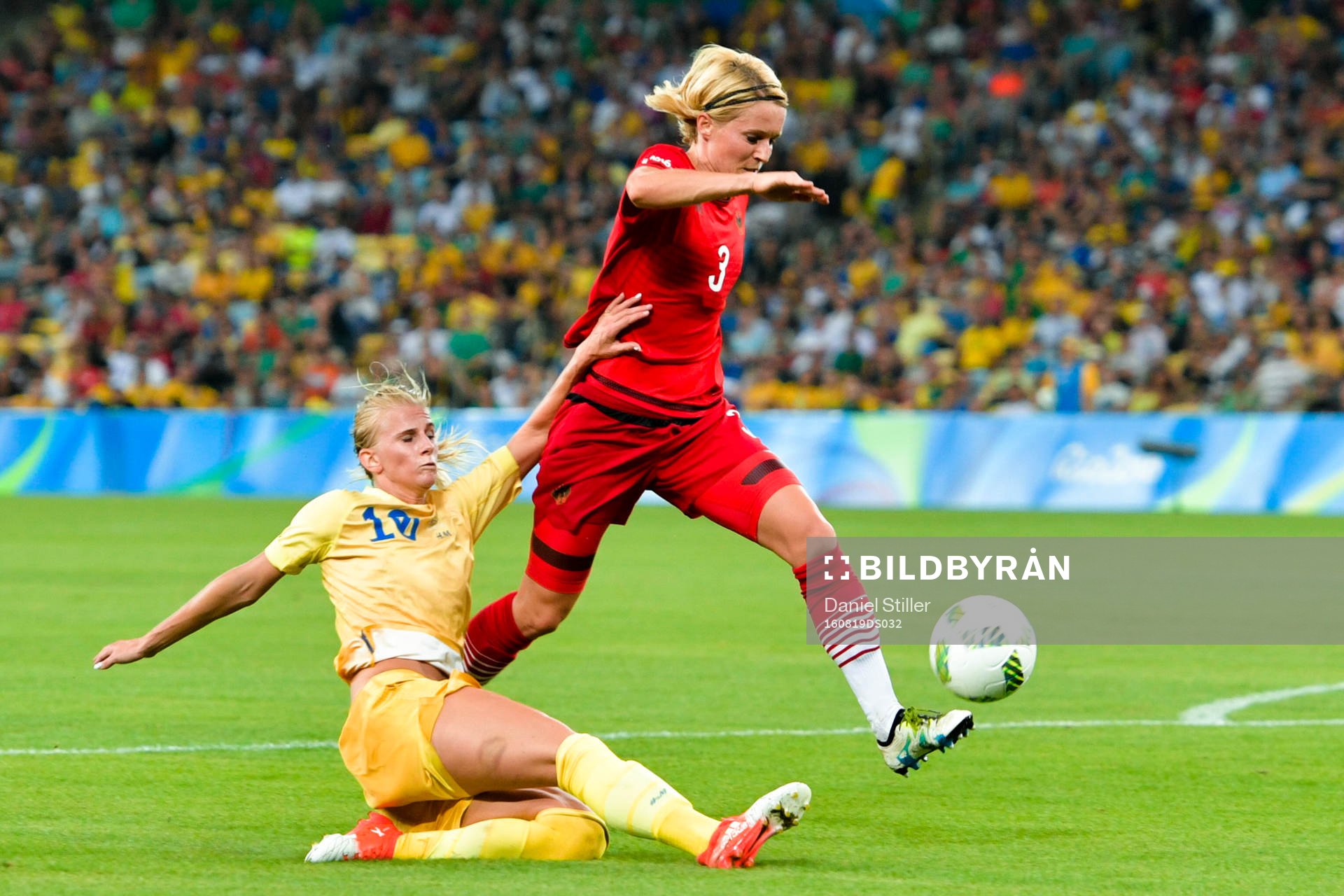 Sveriges Sofia Jakobsson och Tysklands Saskia Bartusiak i
