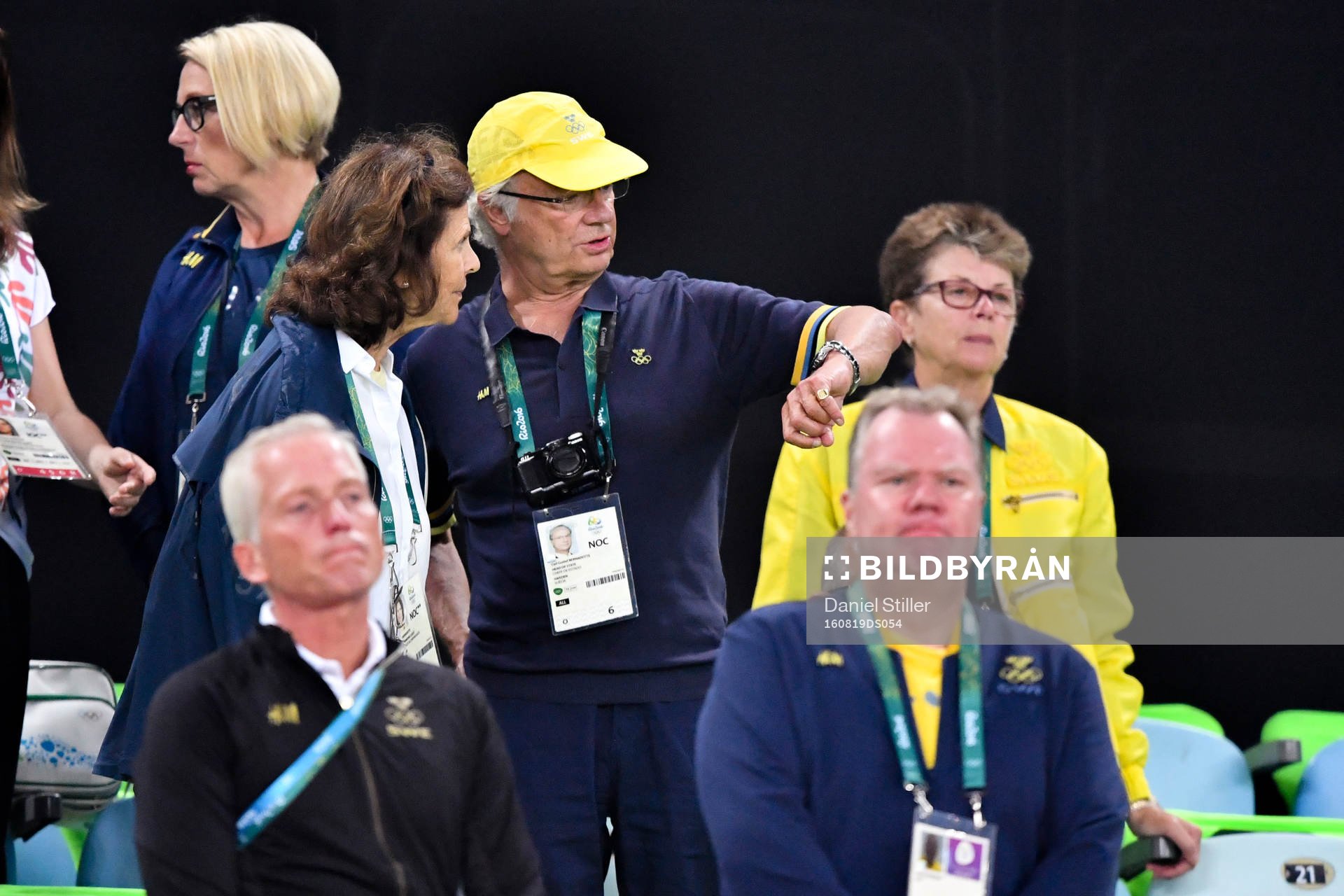 Kung Carl XVI Gustaf och Drottning Silvia på läktarplats