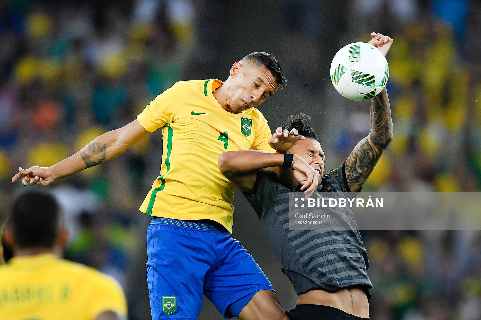 Brasiliens Marquinhos och Tysklands Davie Selke  i