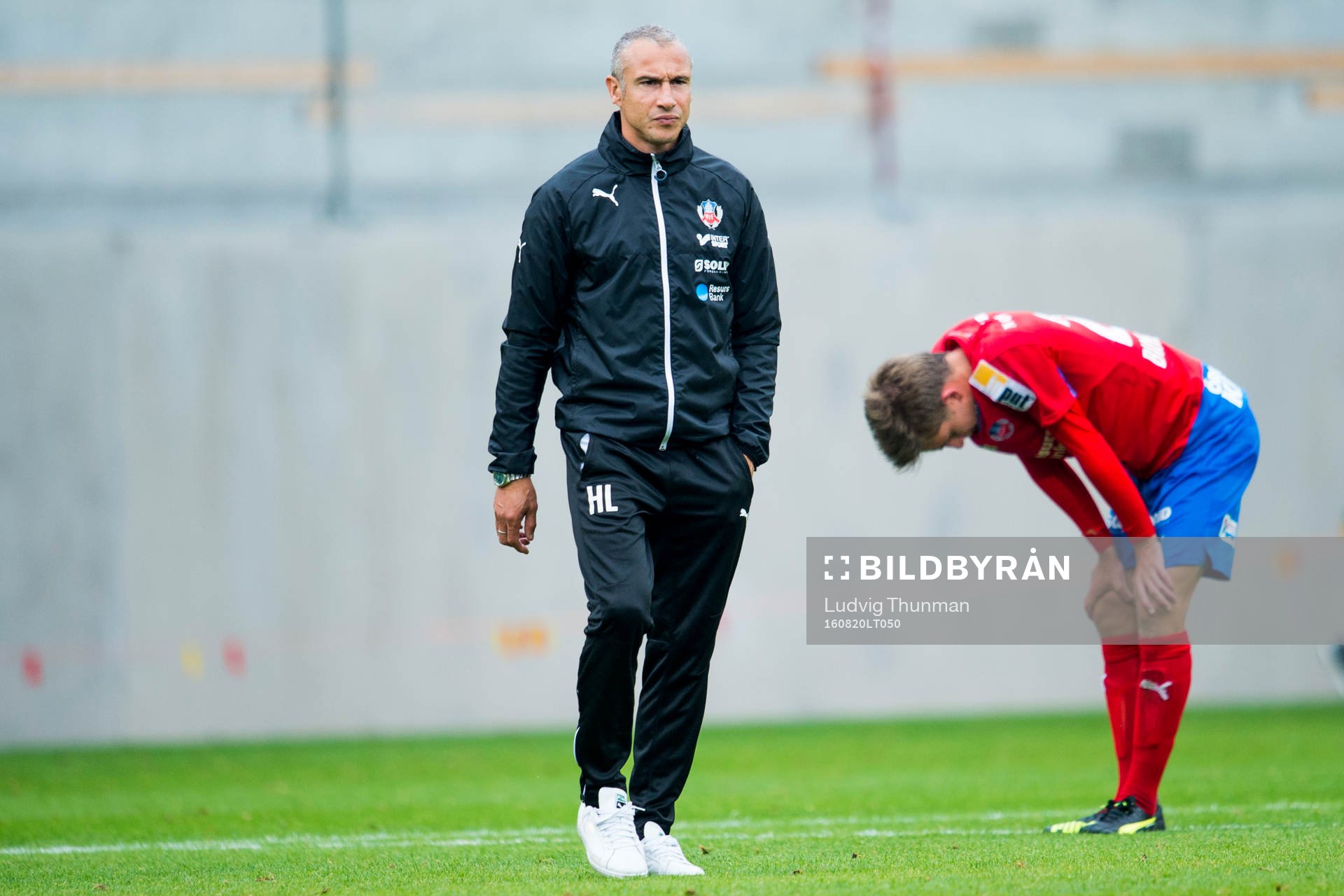 Helsingborgs manager Henrik Larsson deppar