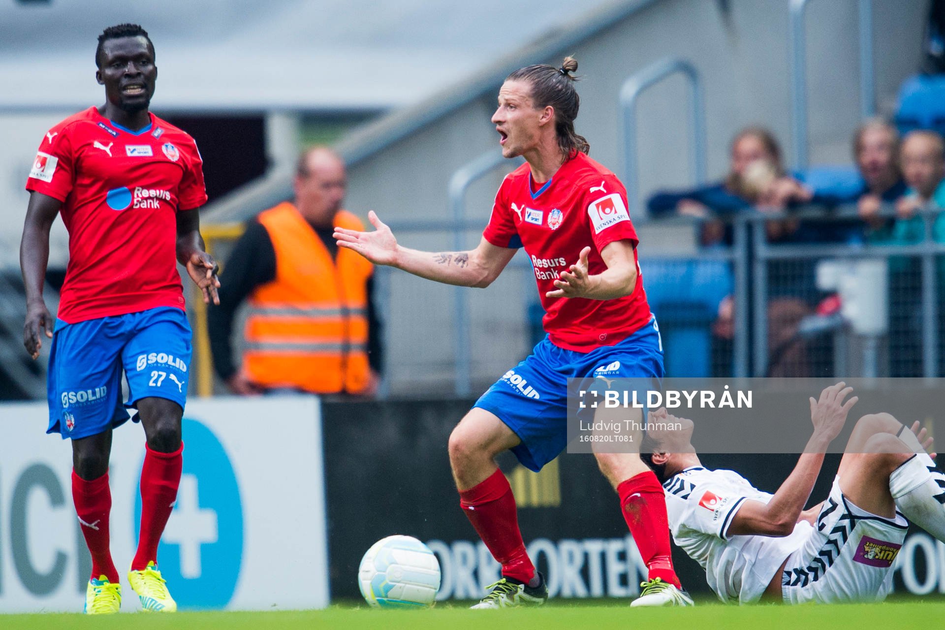 Helsingborgs Jesper Lange reagerar