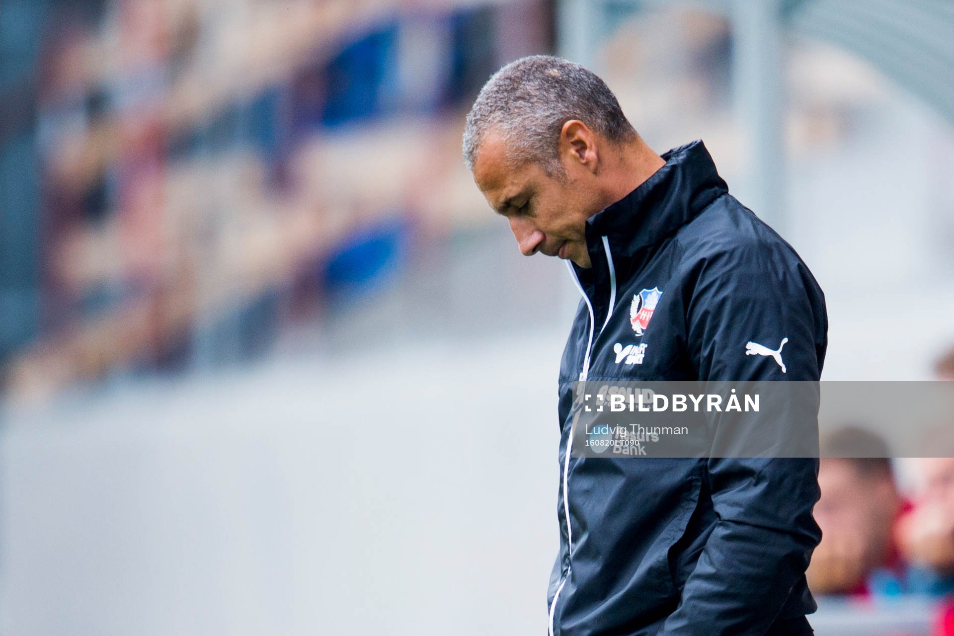 Helsingborgs manager Henrik Larsson deppar