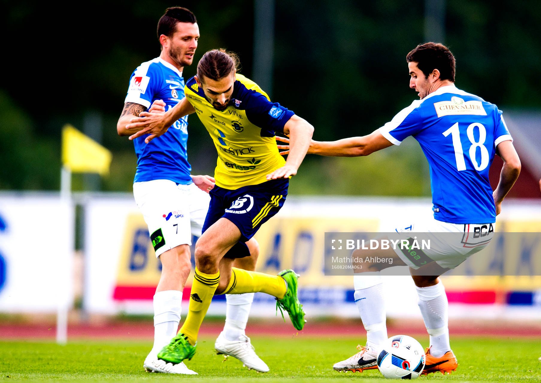 Ängelholms Vladica Zlojutro stoppas av Trelleborgs Philip