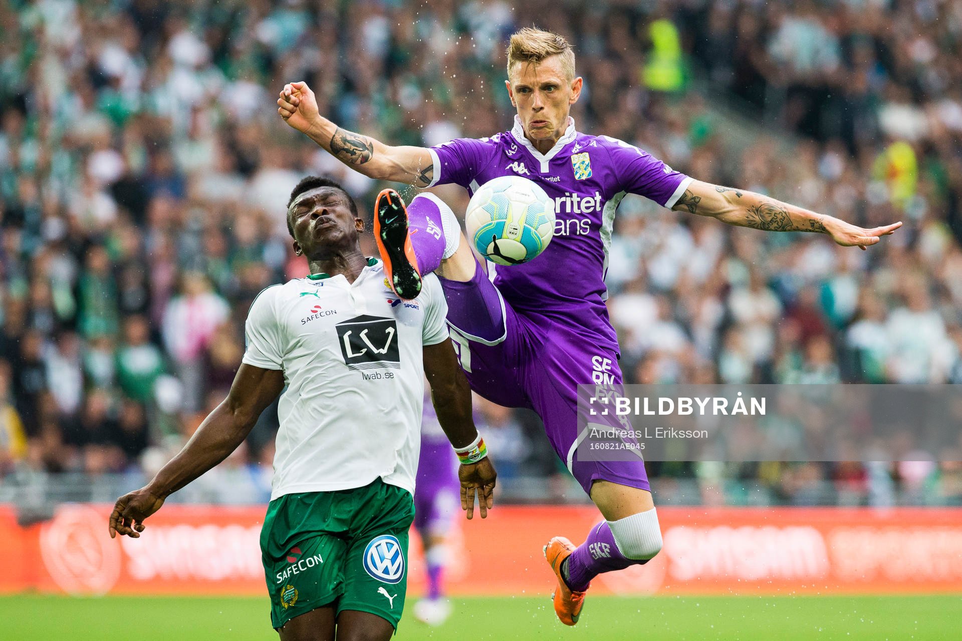 Hammarbys Joseph Aidoo och IFK Göteborgs Sören Rieks i