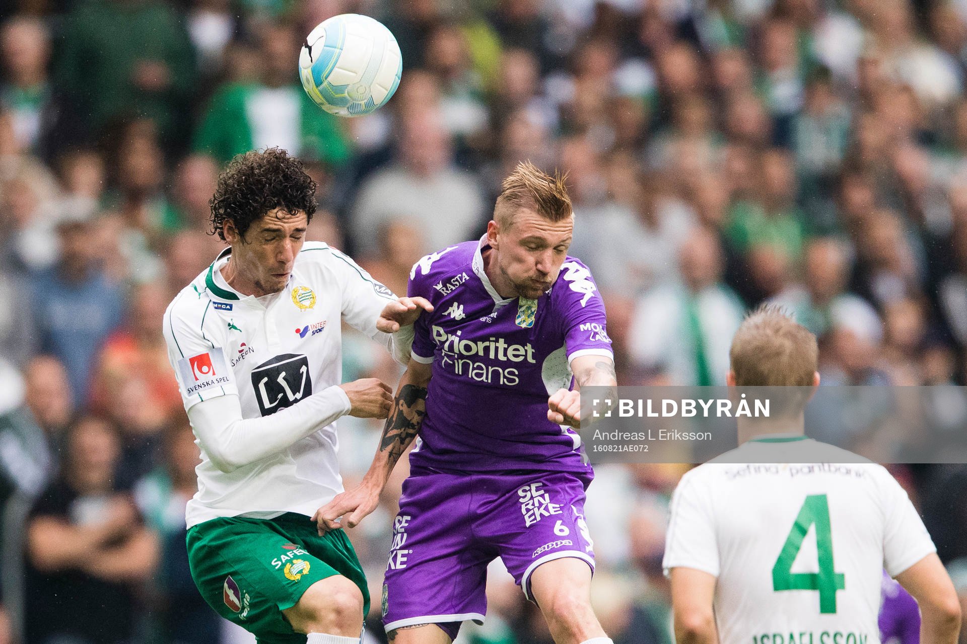 Hammarbys Romulo Cabral Pereira Pinto i en nickduell med