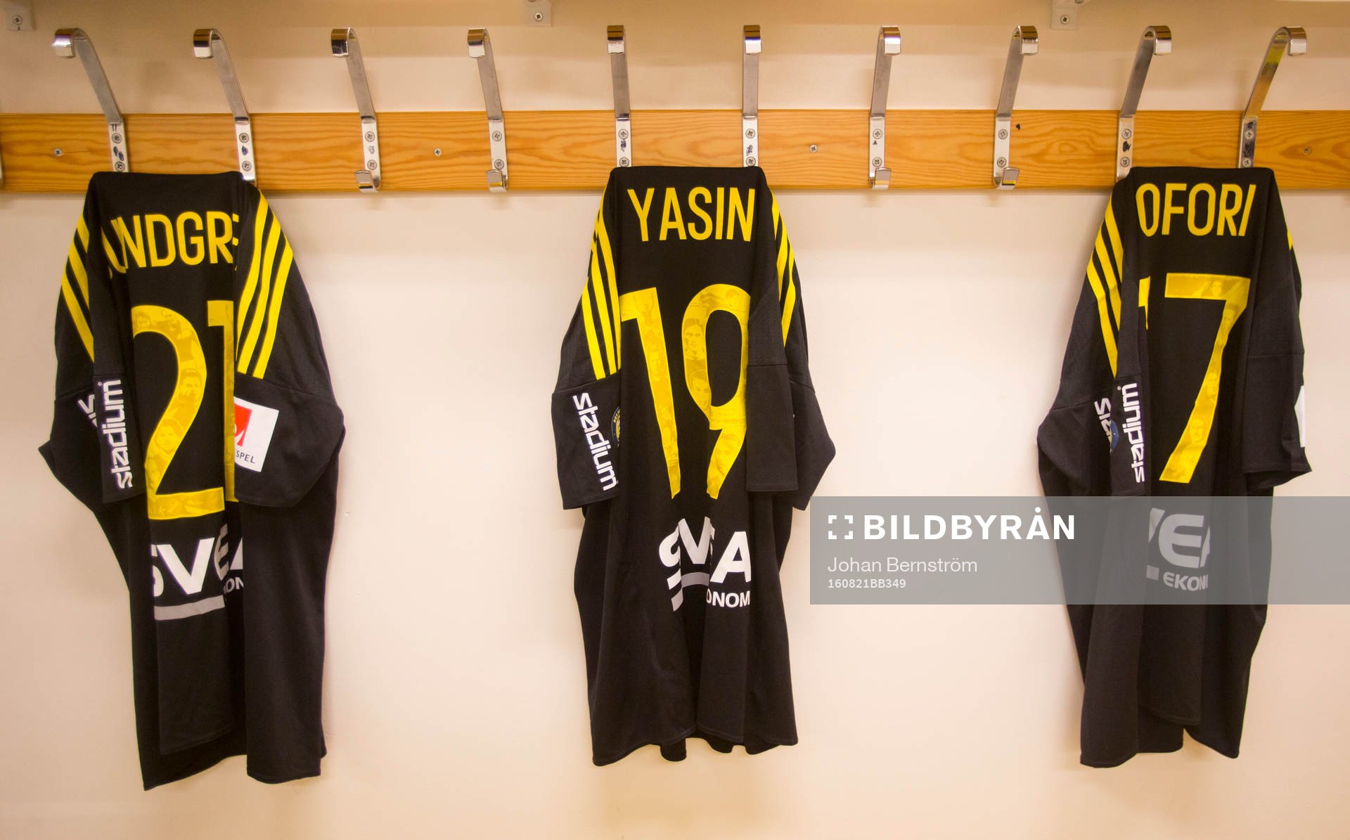 s Ahmed Yasin matchtröja i omklädningsrummet