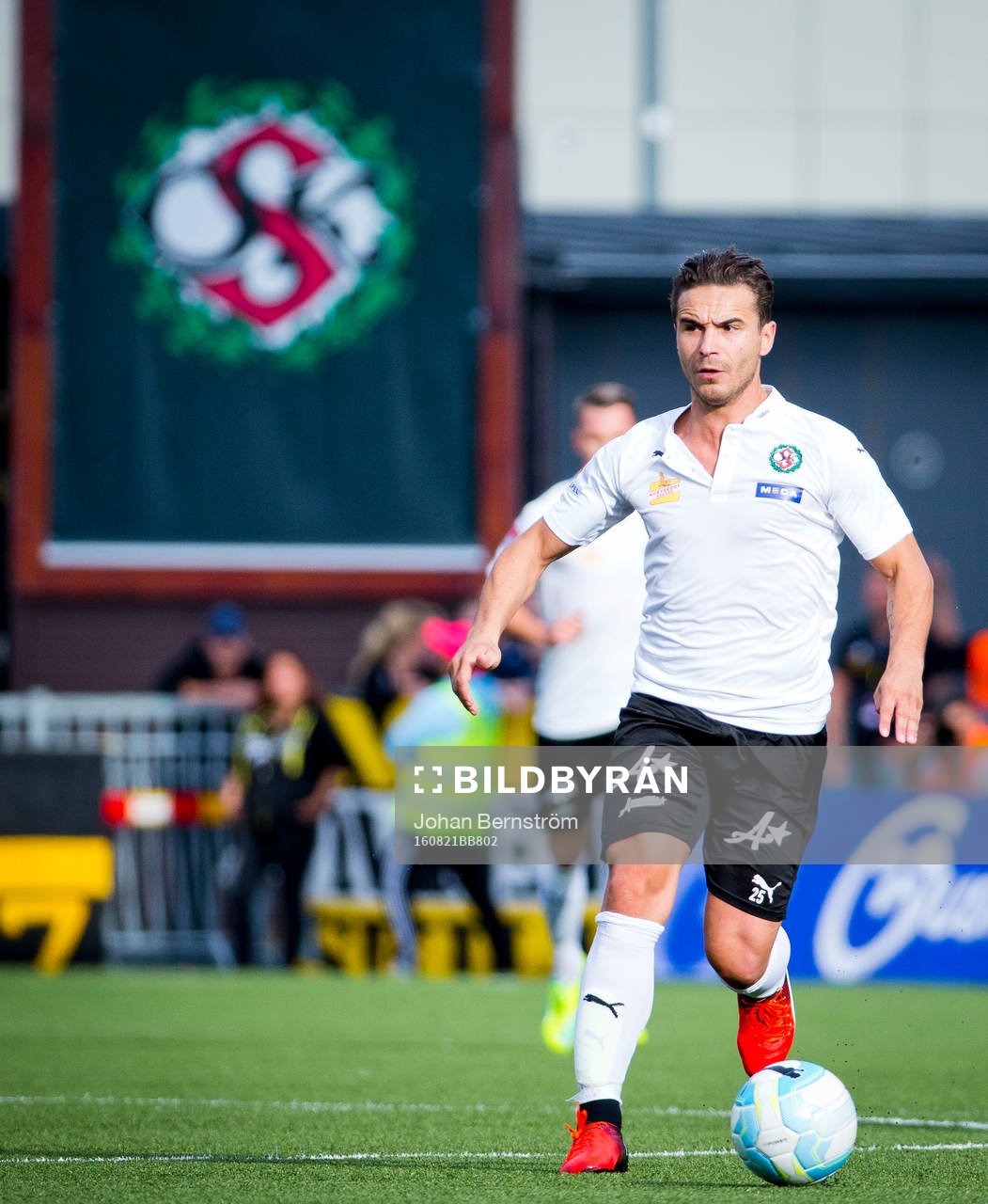Örebros Nordin Gerzic