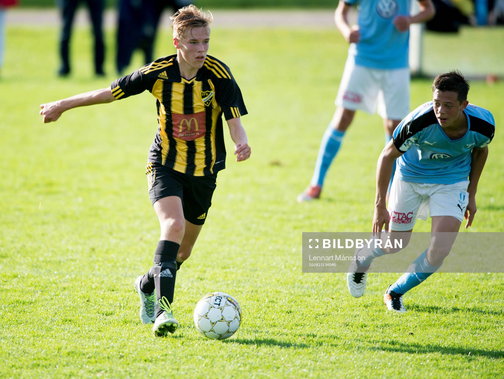 i matchen för pojkar födda 2000 mellan IFK Hässleholm