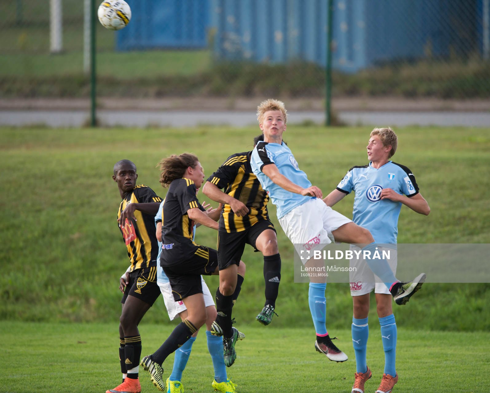 i matchen för pojkar födda 2000 mellan IFK Hässleholm