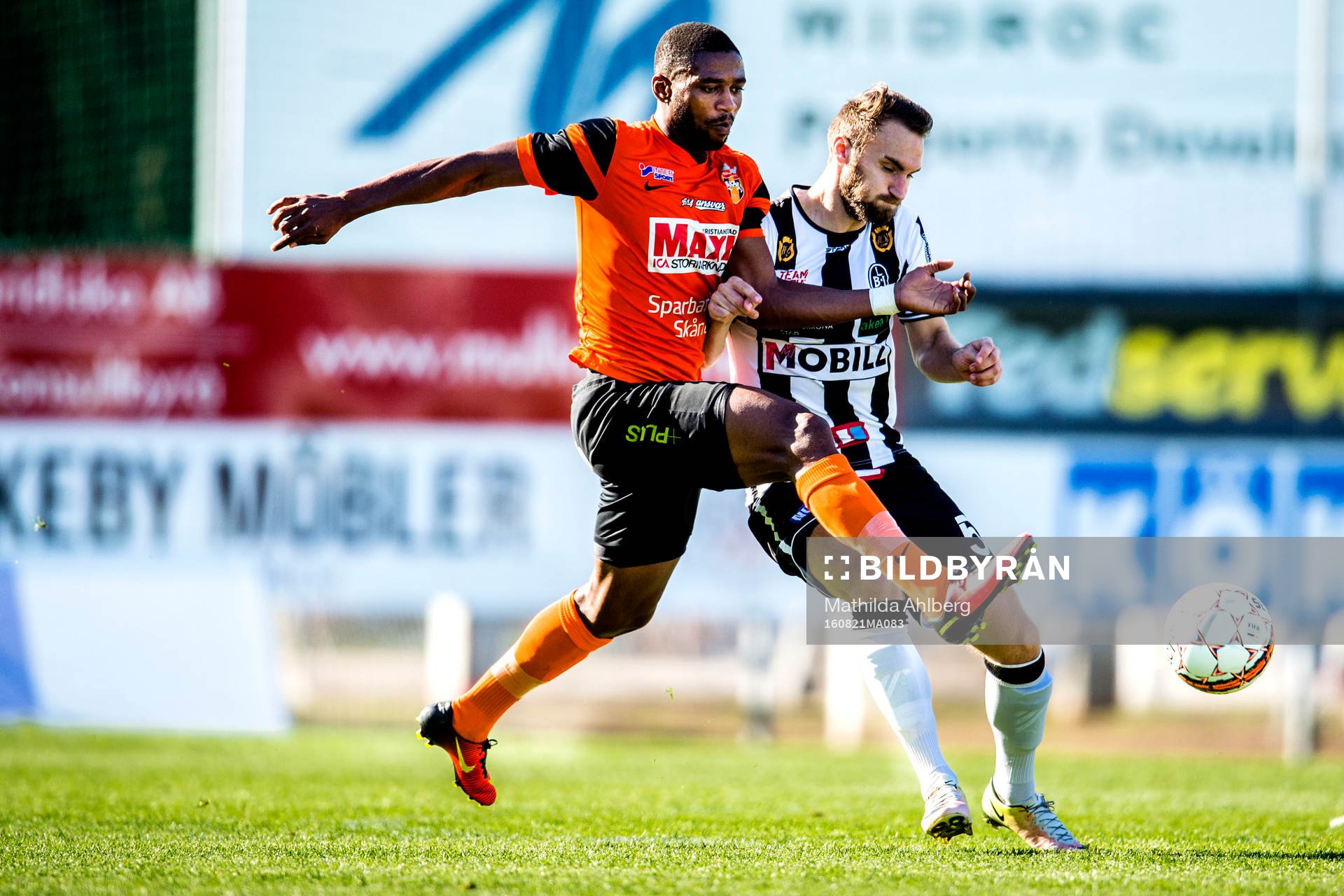 Kristianstads Izuchukwu Emeh och Landskronas Oskar