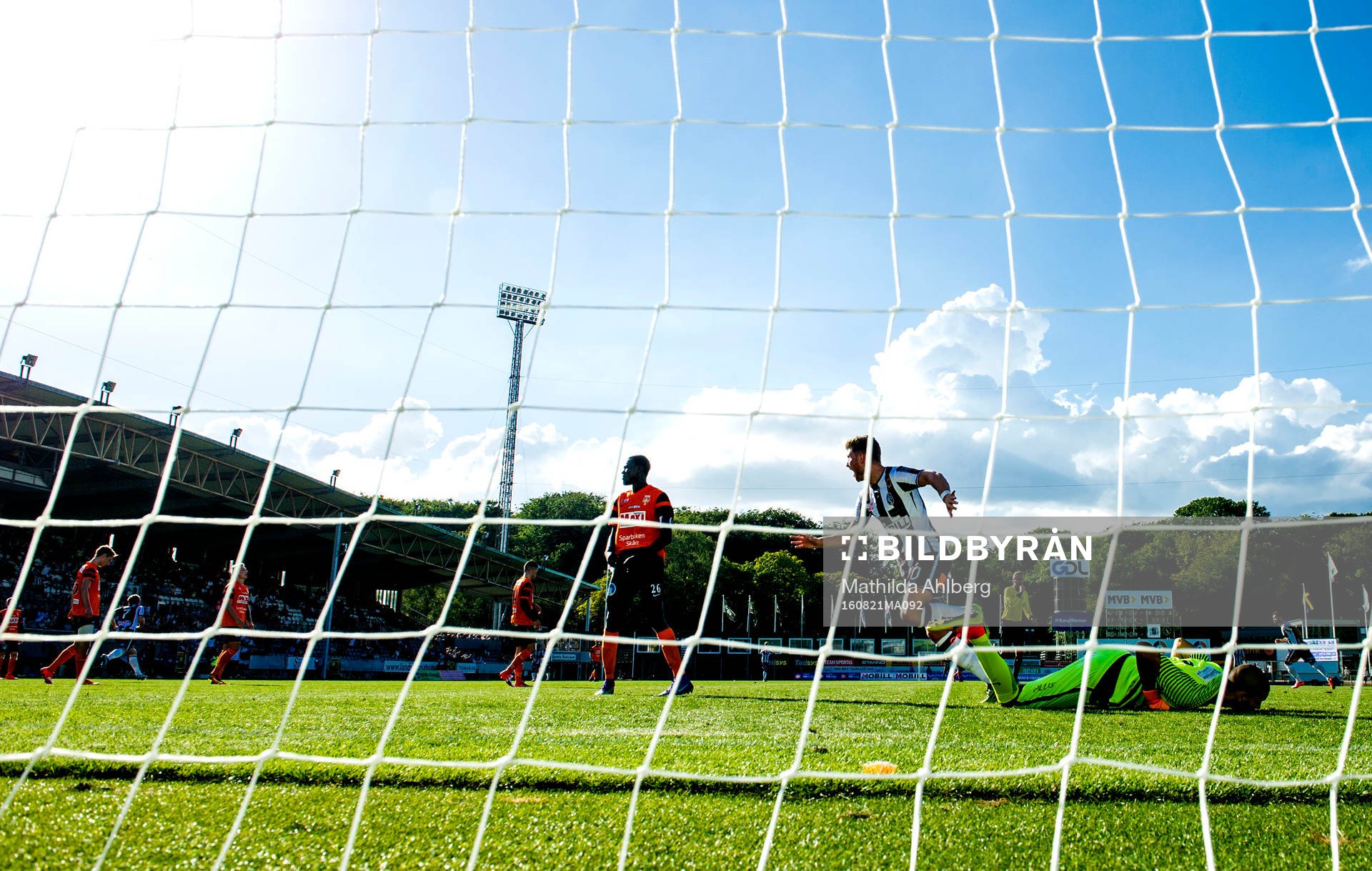 Kristianstads spelare deppar och Landskronas Erik Pärsson