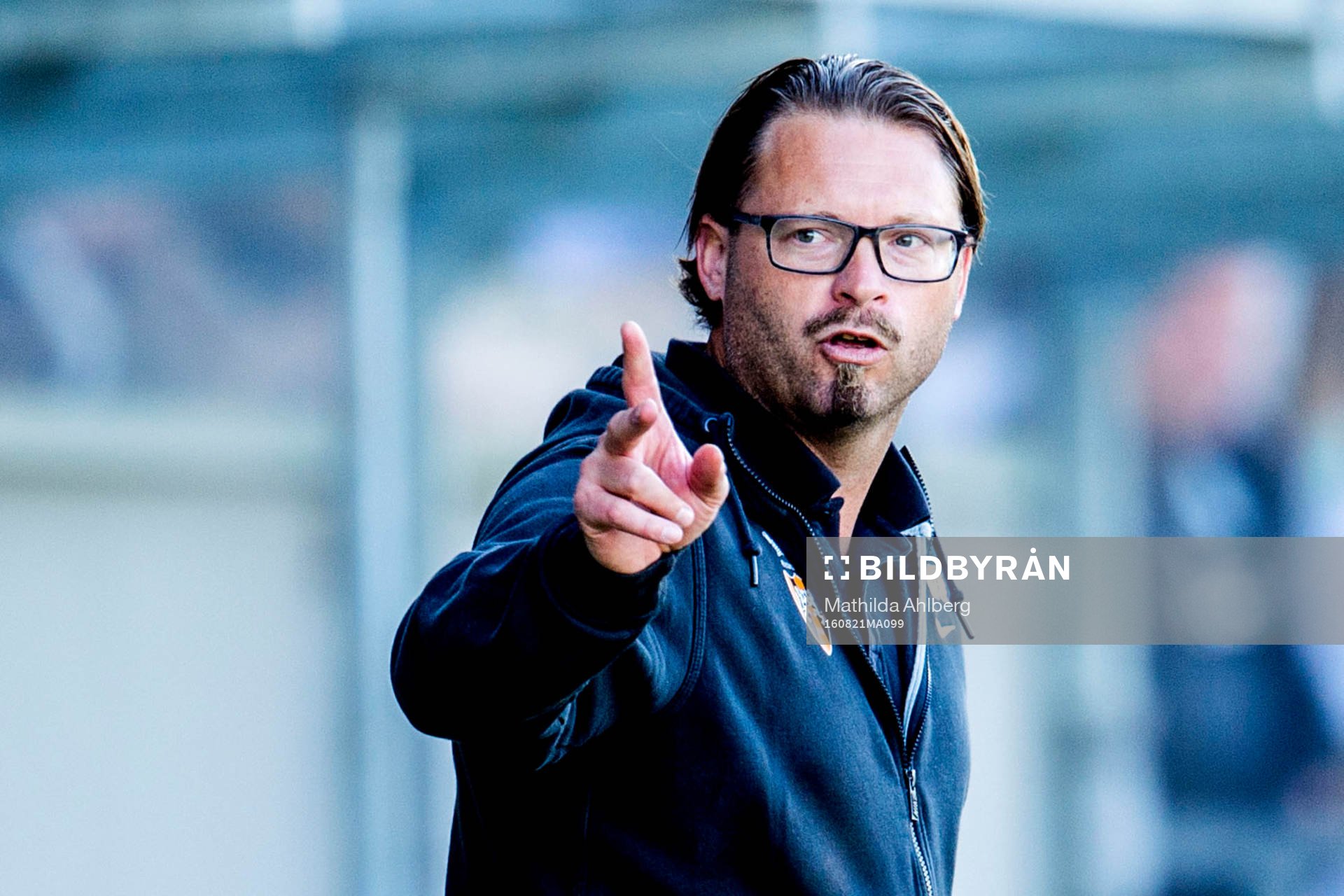 Kristianstads tränare Joakim Persson under fotbollsmatchen i division 1 mellan Landskrona och Kristianstad den 21 augusti 2016 i Landskrona.