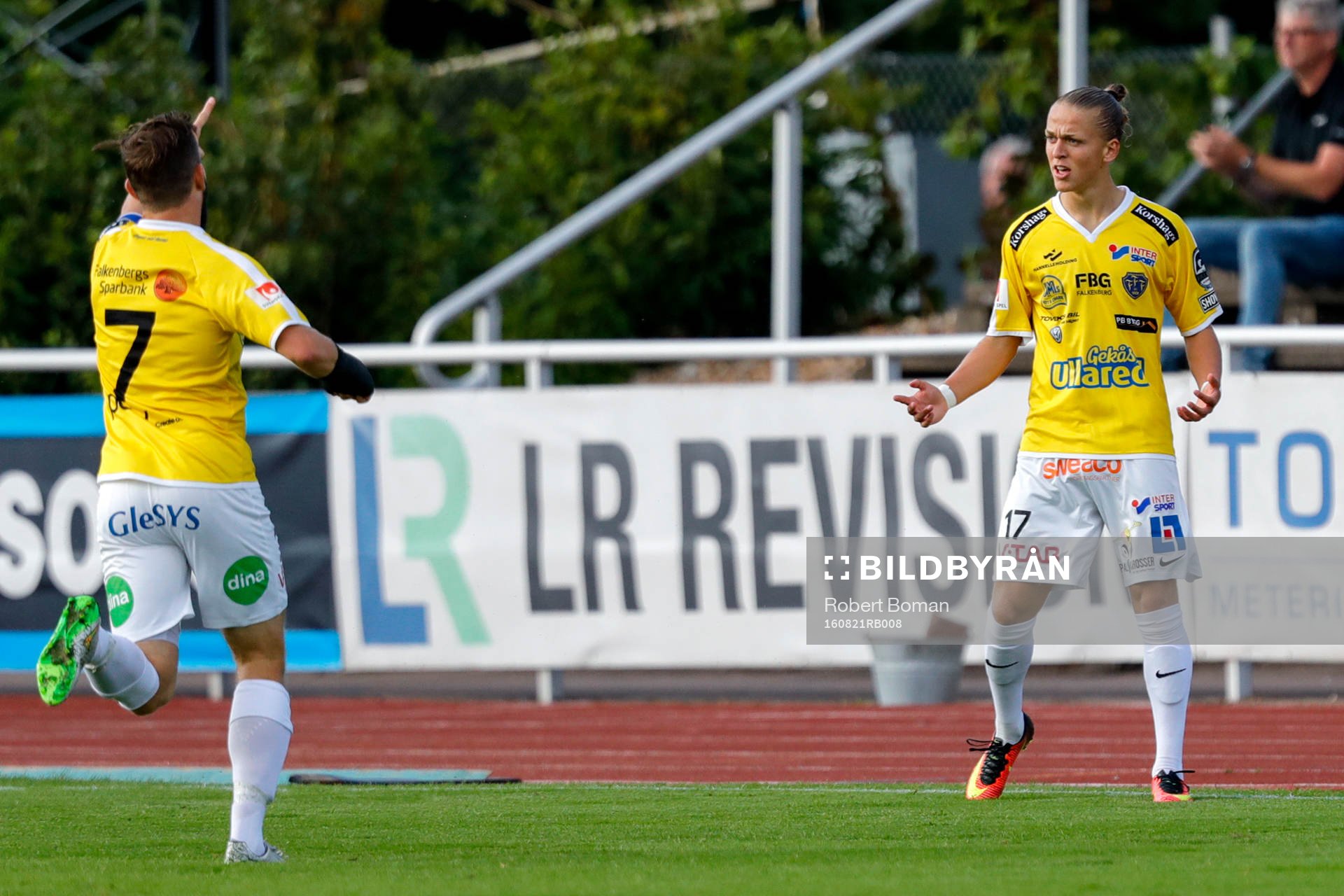 Falkenbergs Jesper Karlsson jublar