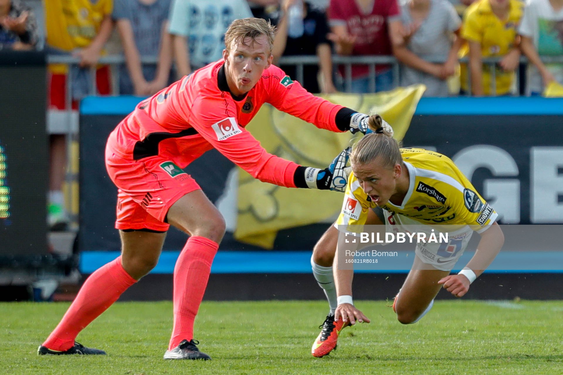 Gefles målvakt Andreas Andersson drar ner Falkenbergs