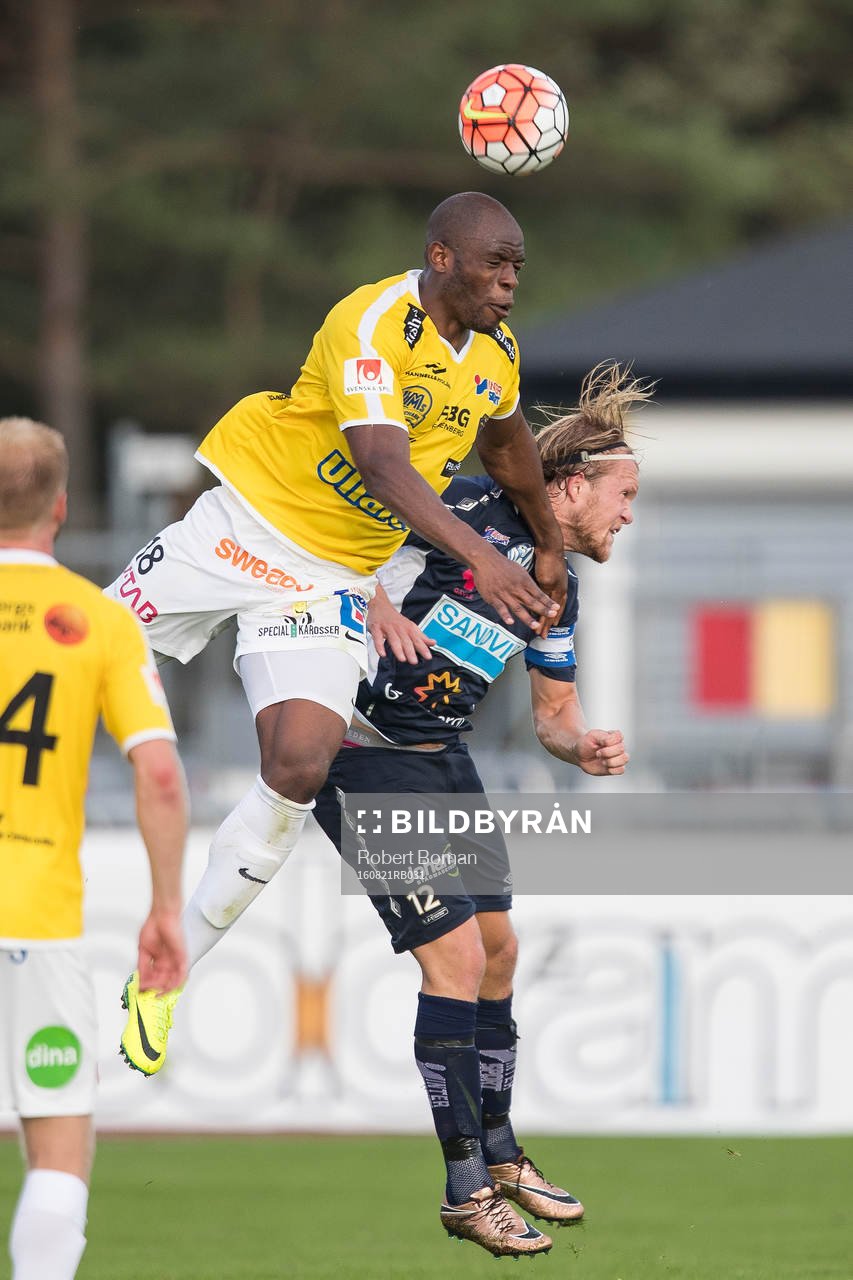 Falkenbergs Hakeem Araba och Gefles Anders Bååth