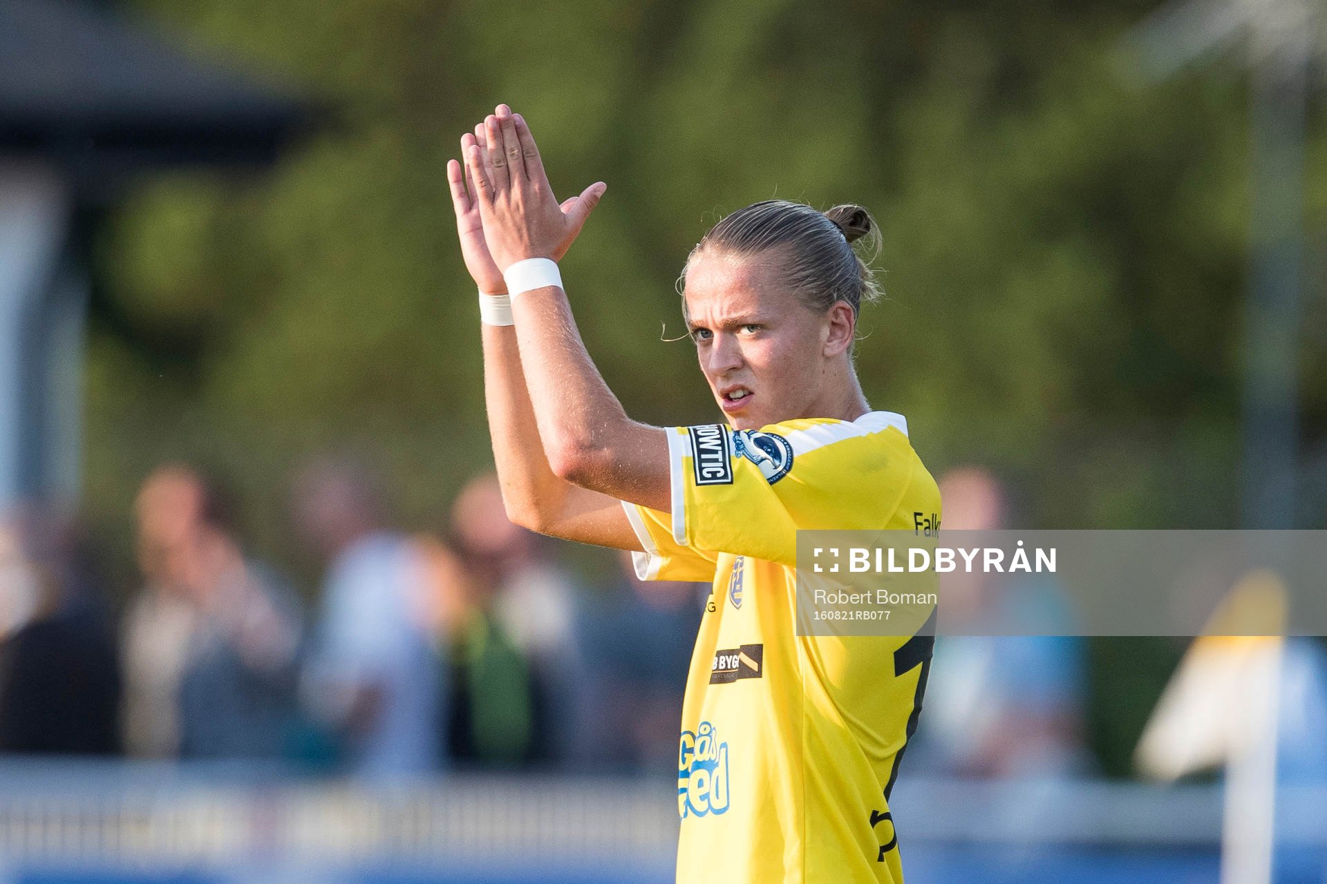 Falkenbergs Jesper Karlsson jublar