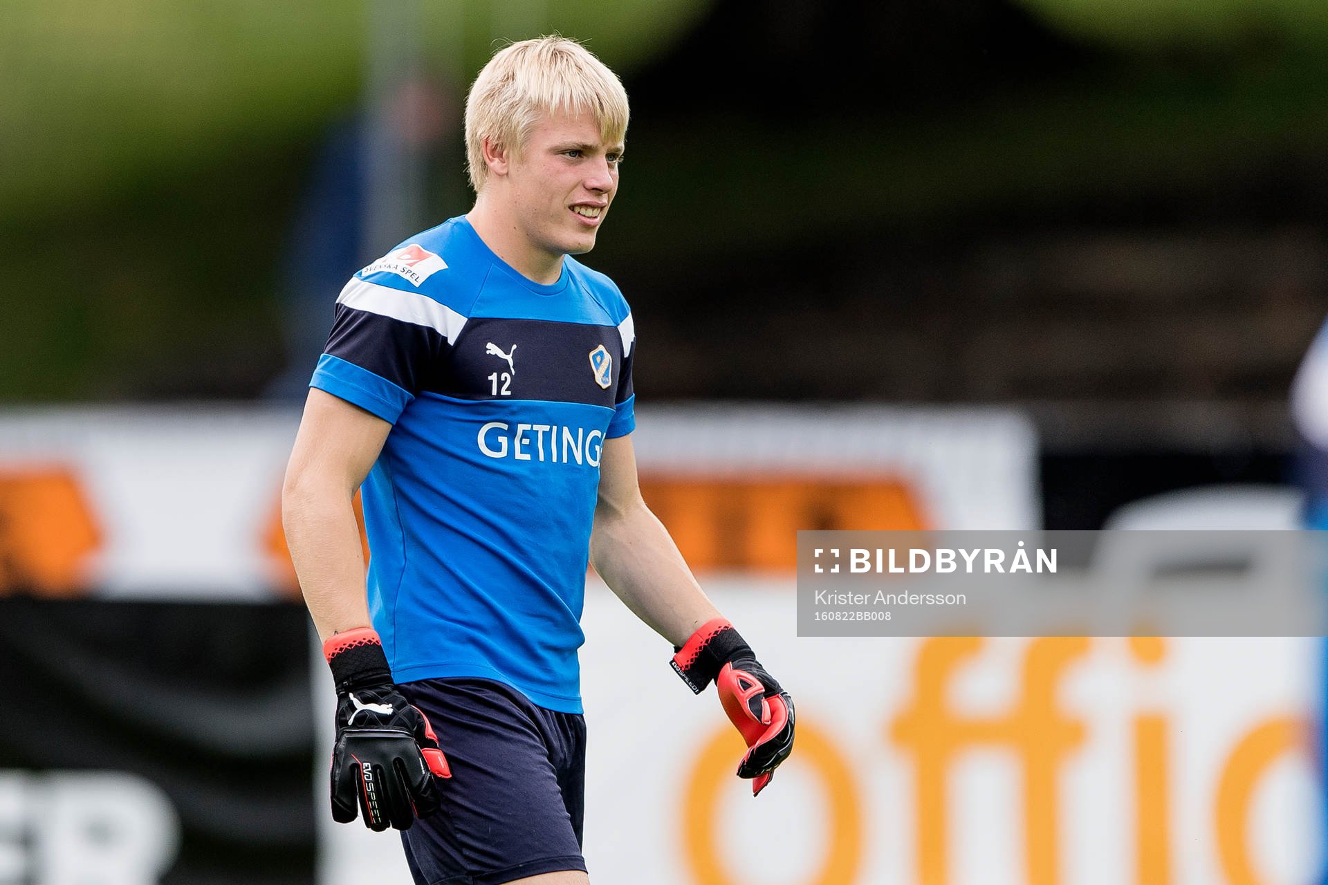 Halmstads målvakt Isak Pettersson före fotbollsmatchen i