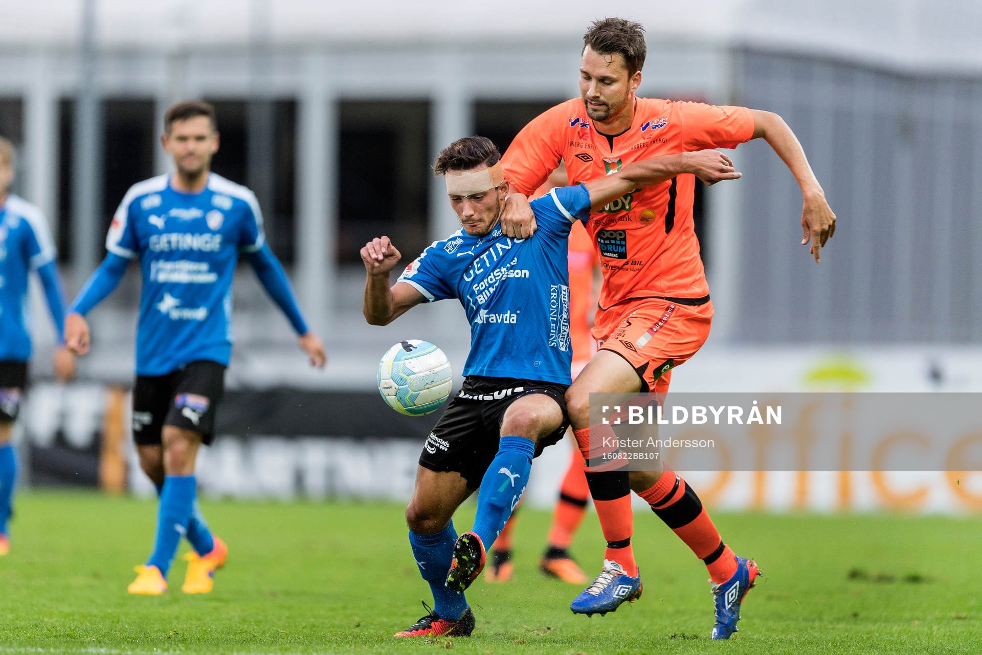 Halmstads Sead Haksabanovic och Varbergs Peter Nyström