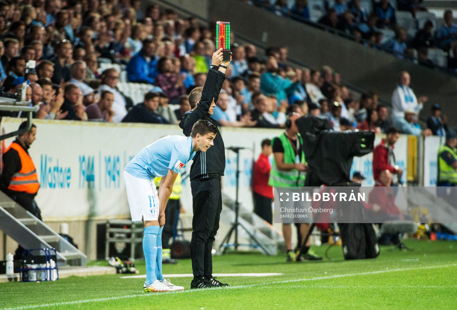 Malmö FFs Alexander Jeremejeff byts in i slutet av andra
