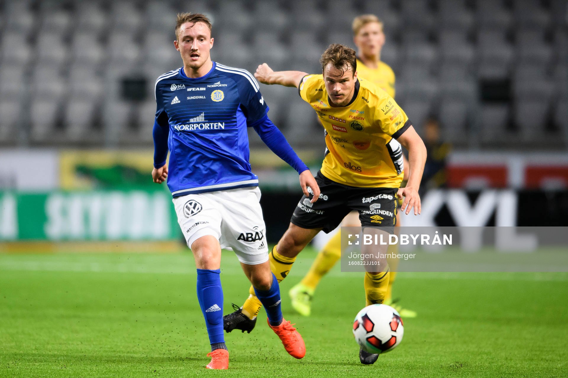 Sundsvalls Smajl Suljevic och Elfsborgs Henning Hauger