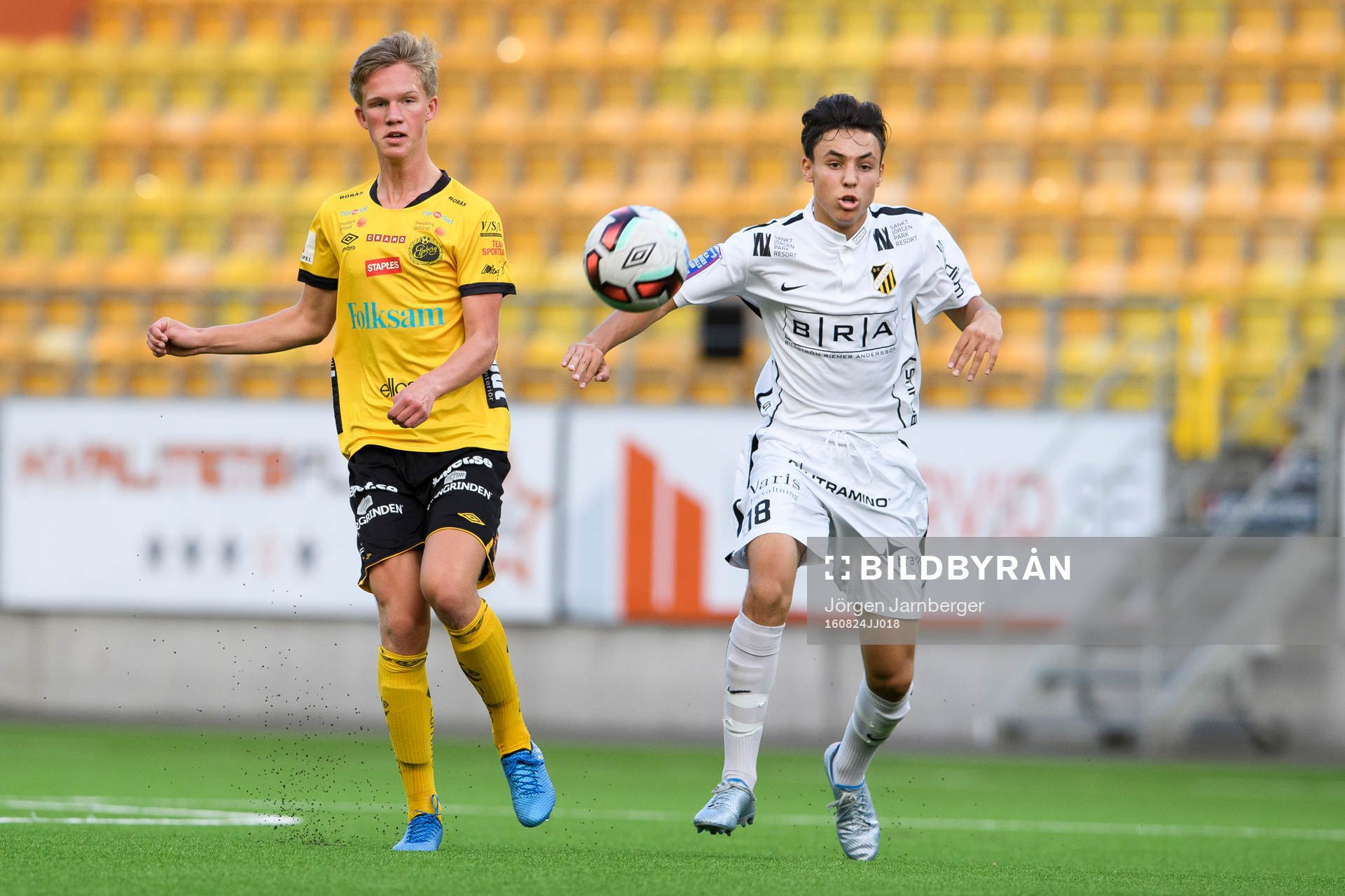 Elfsborgs Tim Stålheden och Häckens Ali Youssef
