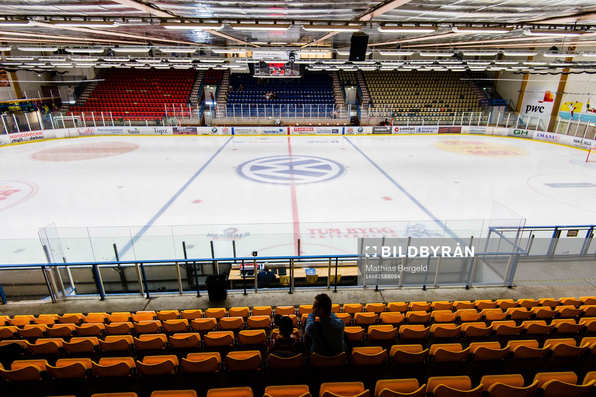 Interiören av Kungsbacka Ishall