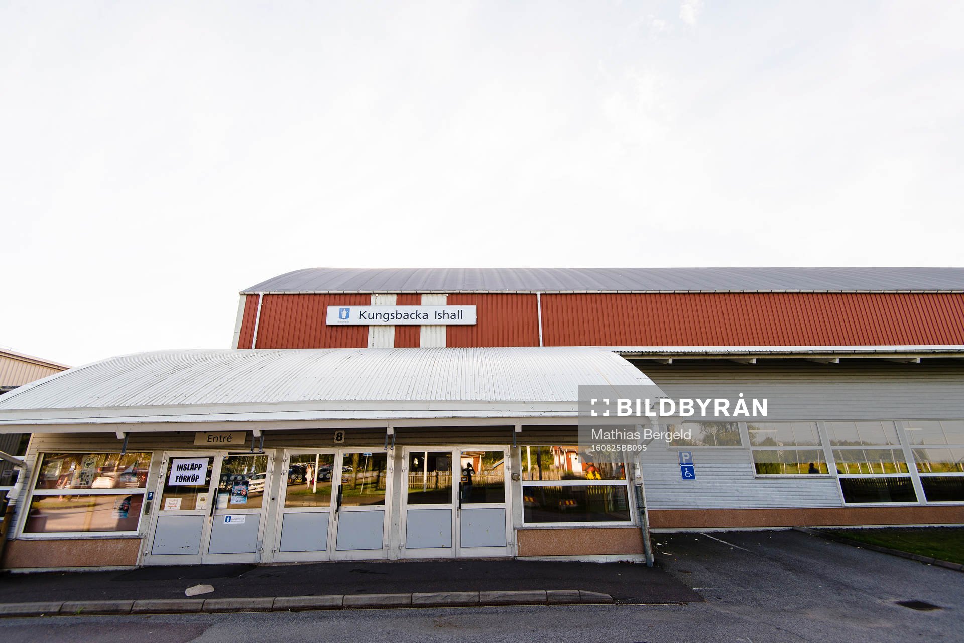 Exteriören av Kungsbacka Ishall